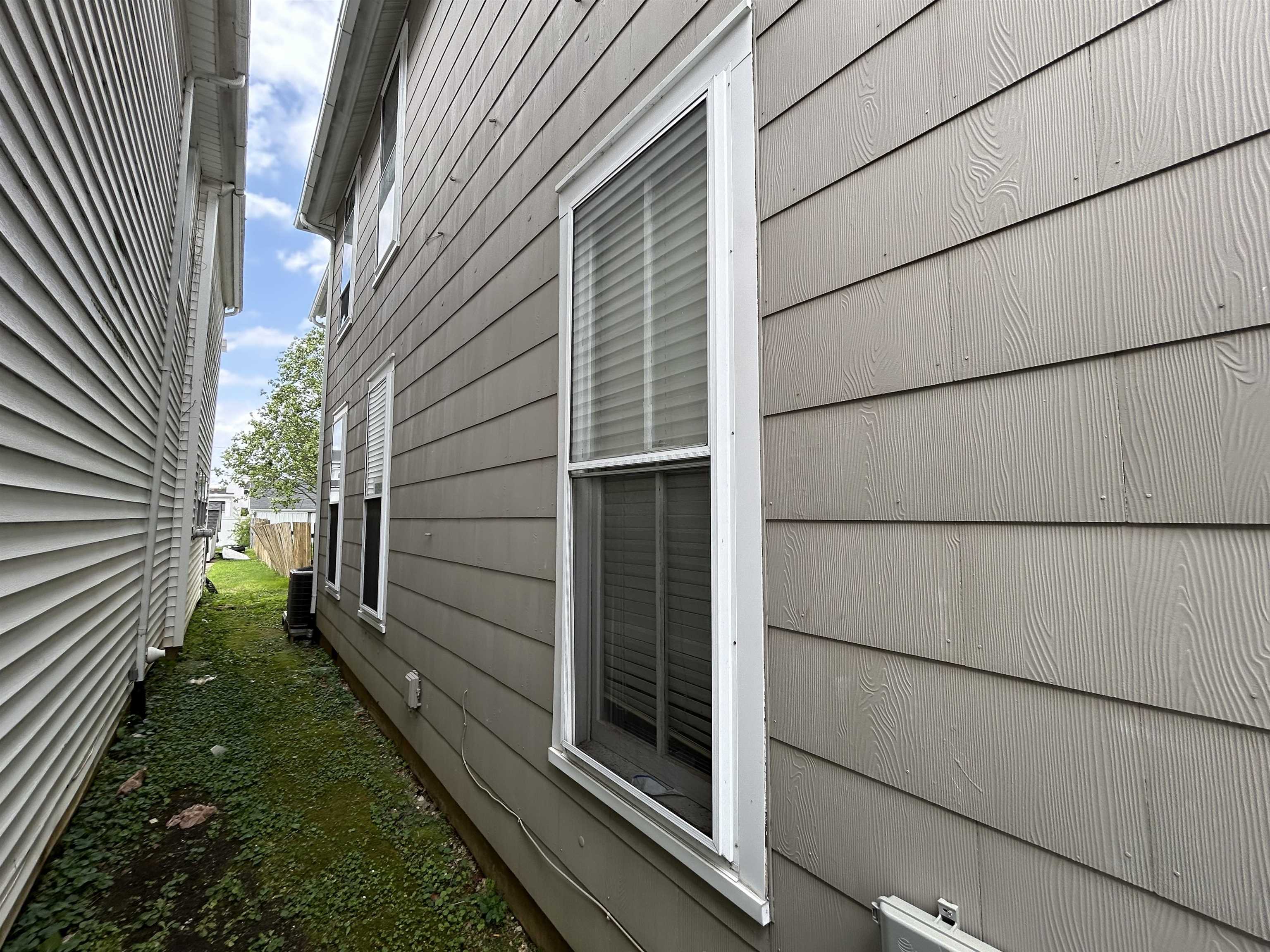 411 7th Street, Owensboro, Kentucky 42301, 3 Bedrooms Bedrooms, ,2 BathroomsBathrooms,Single Family Residence,For Sale,7th Street,92180