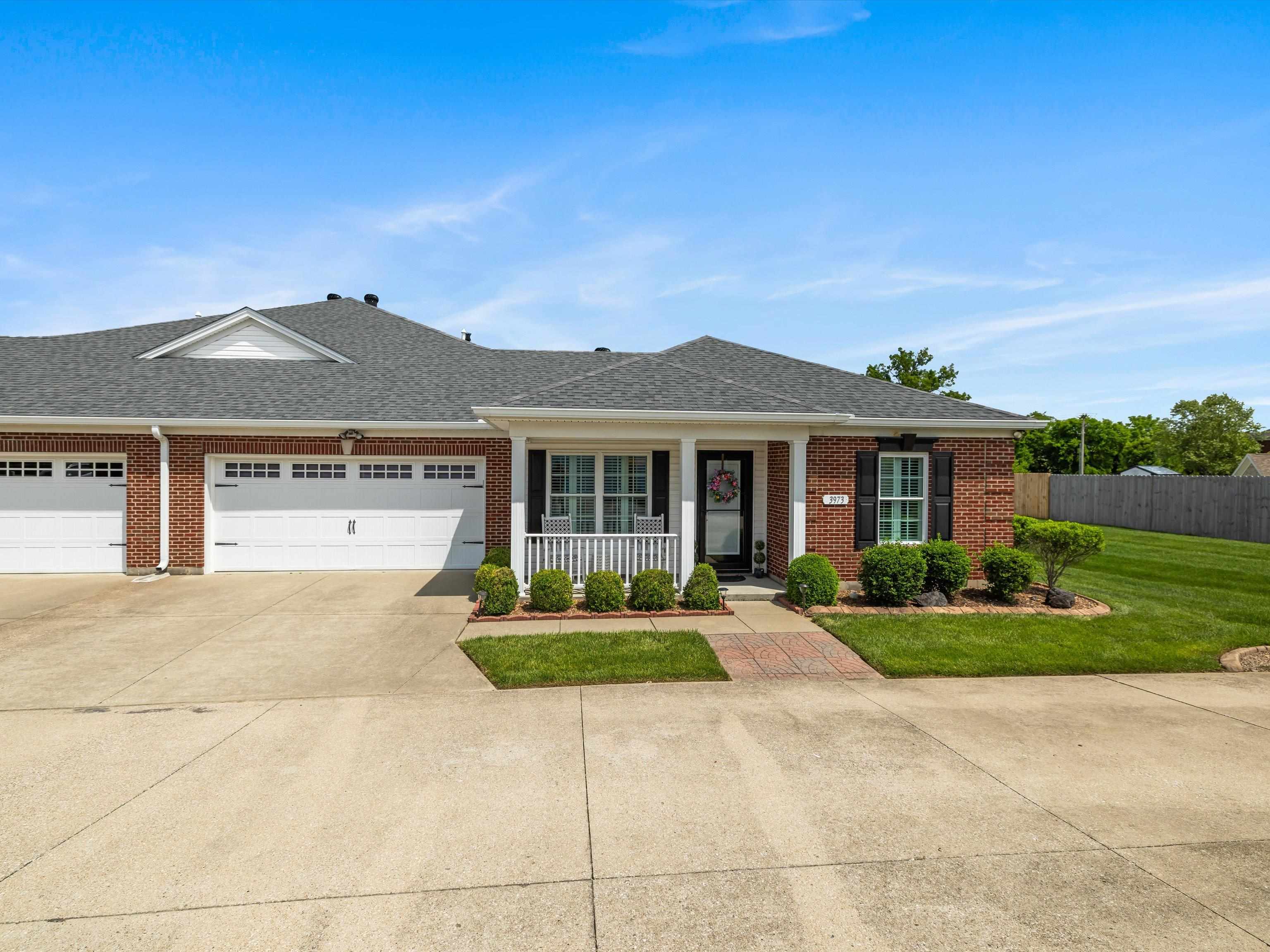3973 Brookside Court, Owensboro, Kentucky 42303, 2 Bedrooms Bedrooms, ,2 BathroomsBathrooms,Condominium,For Sale,Brookside Court,92189