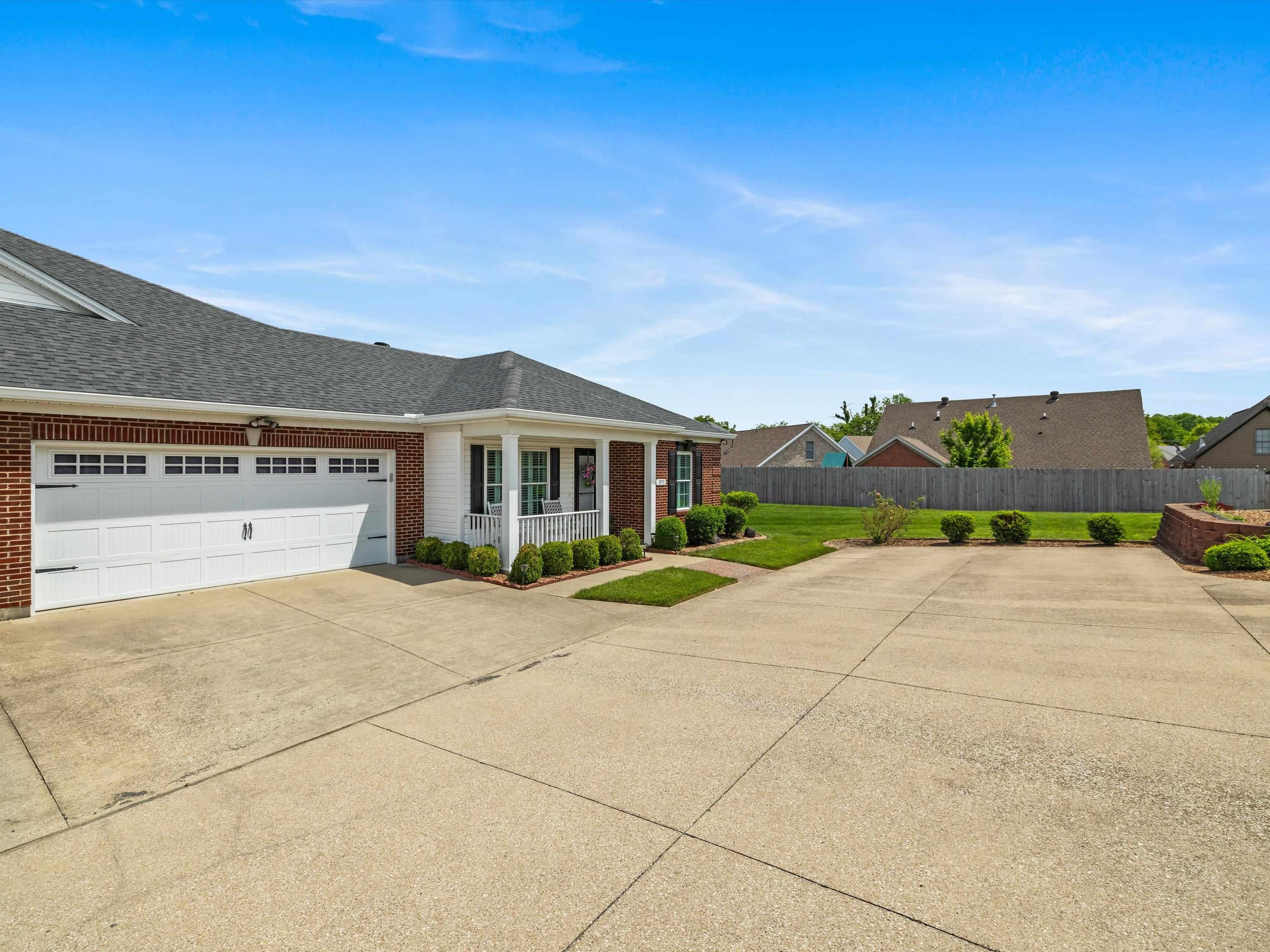 3973 Brookside Court, Owensboro, Kentucky 42303, 2 Bedrooms Bedrooms, ,2 BathroomsBathrooms,Condominium,For Sale,Brookside Court,92189