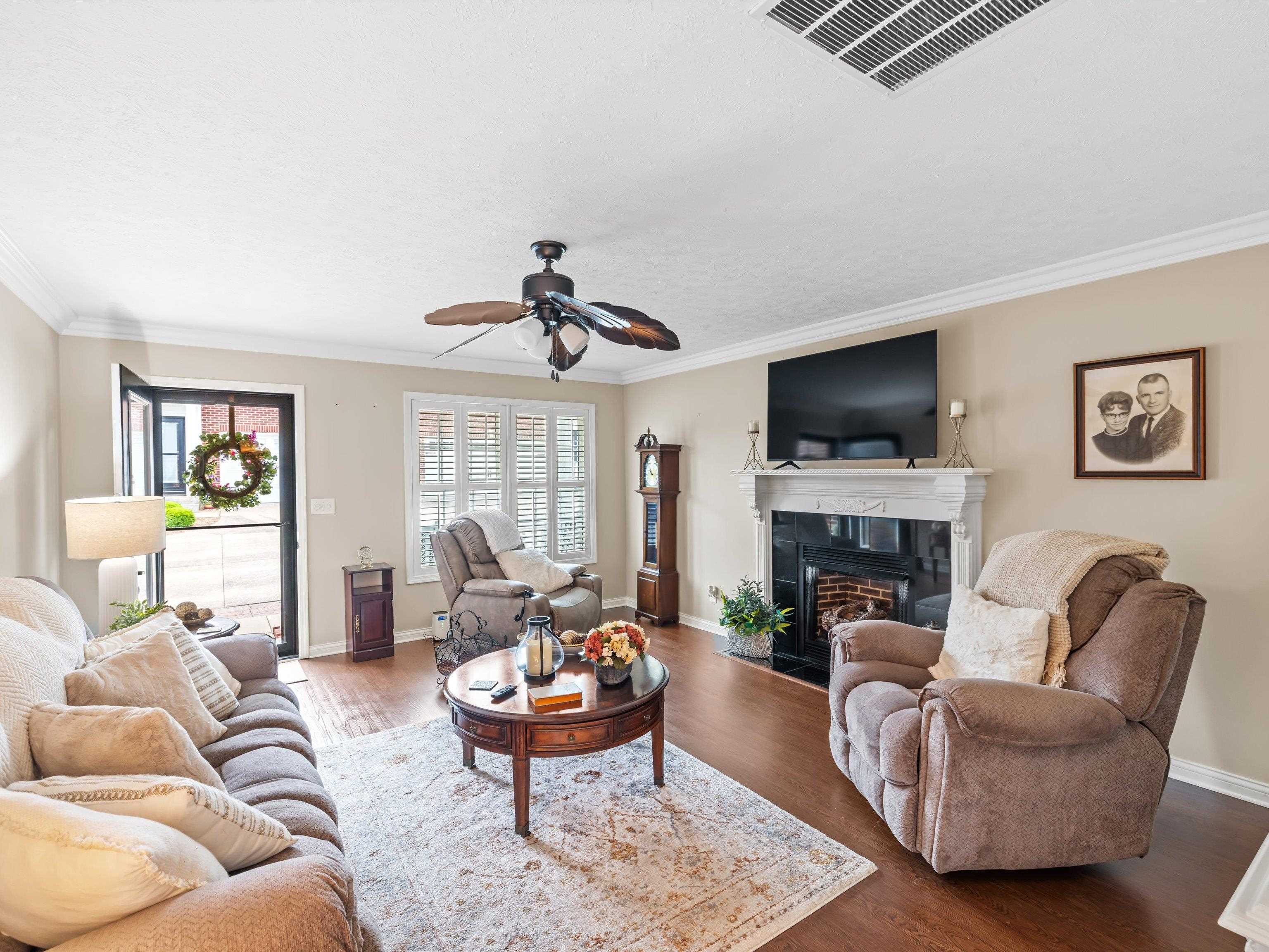 3973 Brookside Court, Owensboro, Kentucky 42303, 2 Bedrooms Bedrooms, ,2 BathroomsBathrooms,Condominium,For Sale,Brookside Court,92189