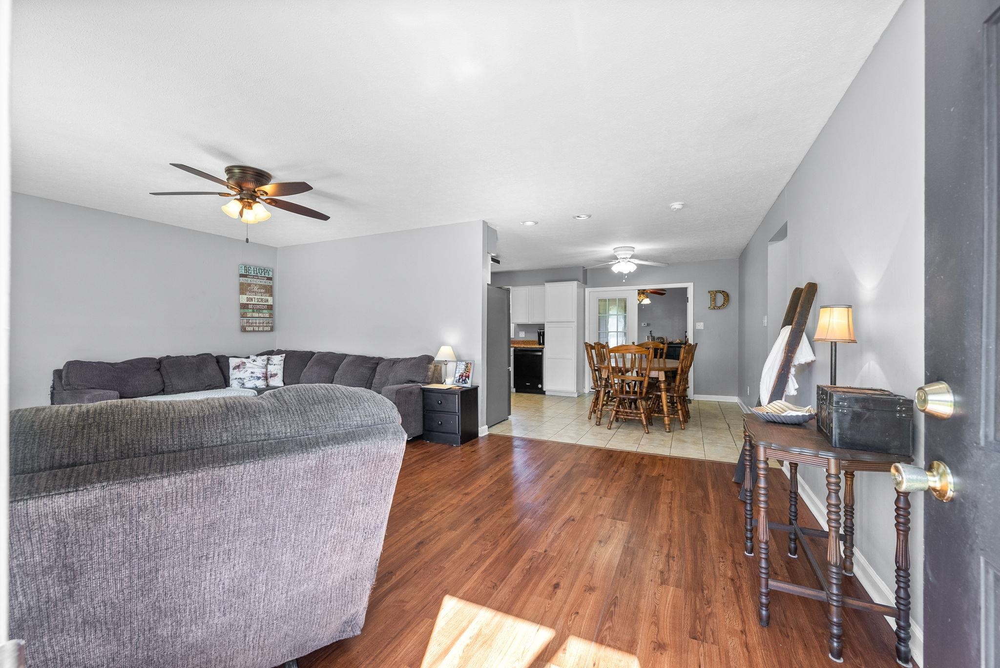 705 Pineridge Drive, Hopkinsville, Kentucky 42240, 4 Bedrooms Bedrooms, ,2 BathroomsBathrooms,Single Family Residence,For Sale,Pineridge Drive,92194