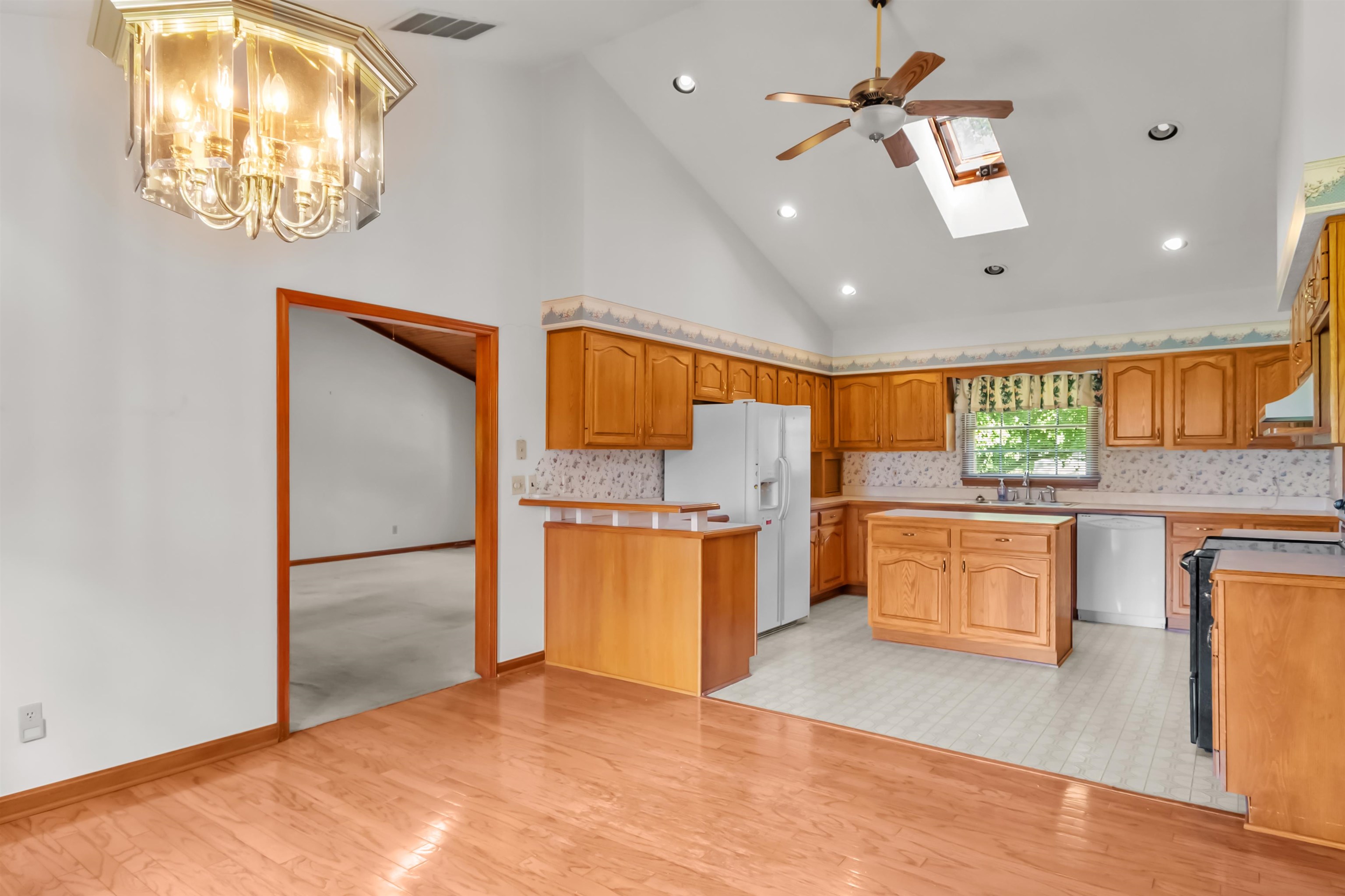 1639 Daniels Ln, Owensboro, Kentucky 42303, 3 Bedrooms Bedrooms, ,2 BathroomsBathrooms,Single Family Residence,For Sale,Daniels Ln,92201