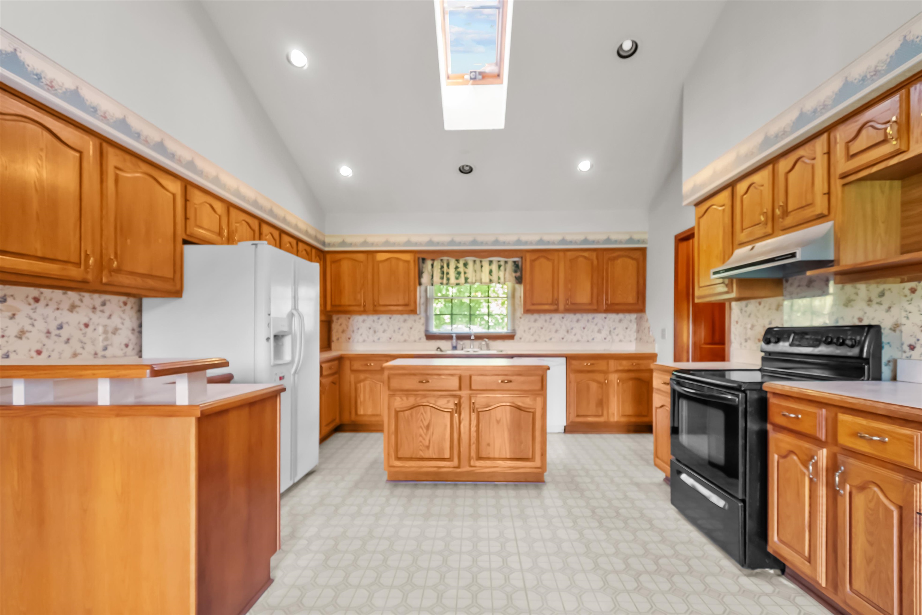 1639 Daniels Ln, Owensboro, Kentucky 42303, 3 Bedrooms Bedrooms, ,2 BathroomsBathrooms,Single Family Residence,For Sale,Daniels Ln,92201