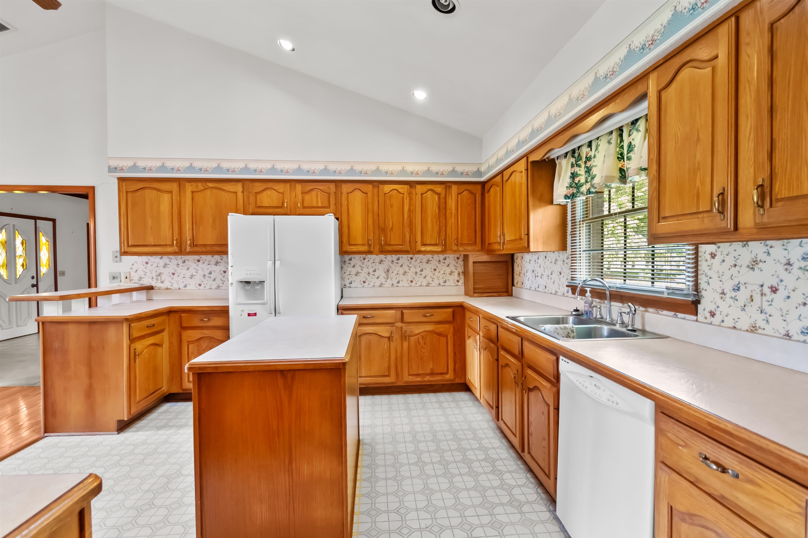 1639 Daniels Ln, Owensboro, Kentucky 42303, 3 Bedrooms Bedrooms, ,2 BathroomsBathrooms,Single Family Residence,For Sale,Daniels Ln,92201