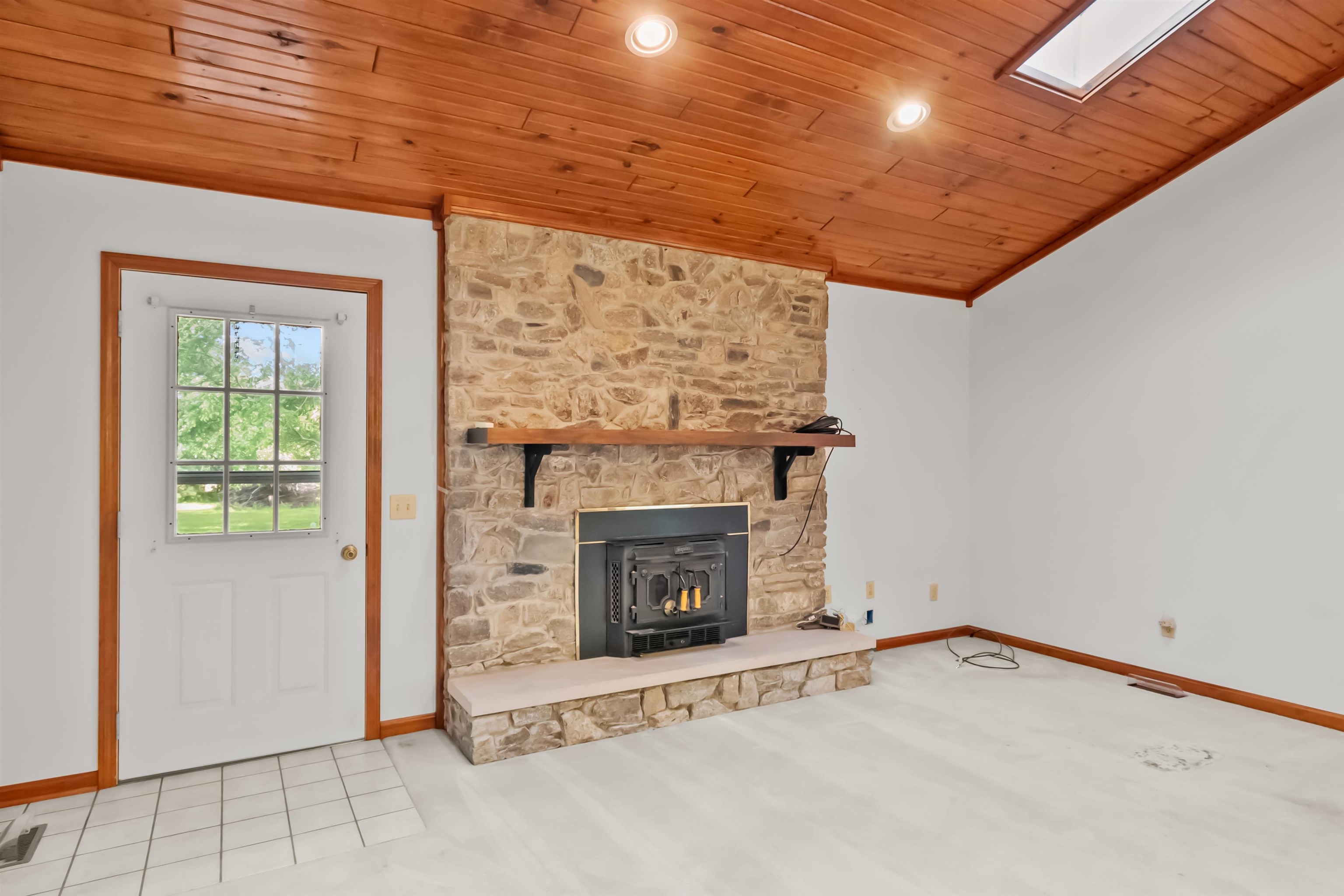 1639 Daniels Ln, Owensboro, Kentucky 42303, 3 Bedrooms Bedrooms, ,2 BathroomsBathrooms,Single Family Residence,For Sale,Daniels Ln,92201
