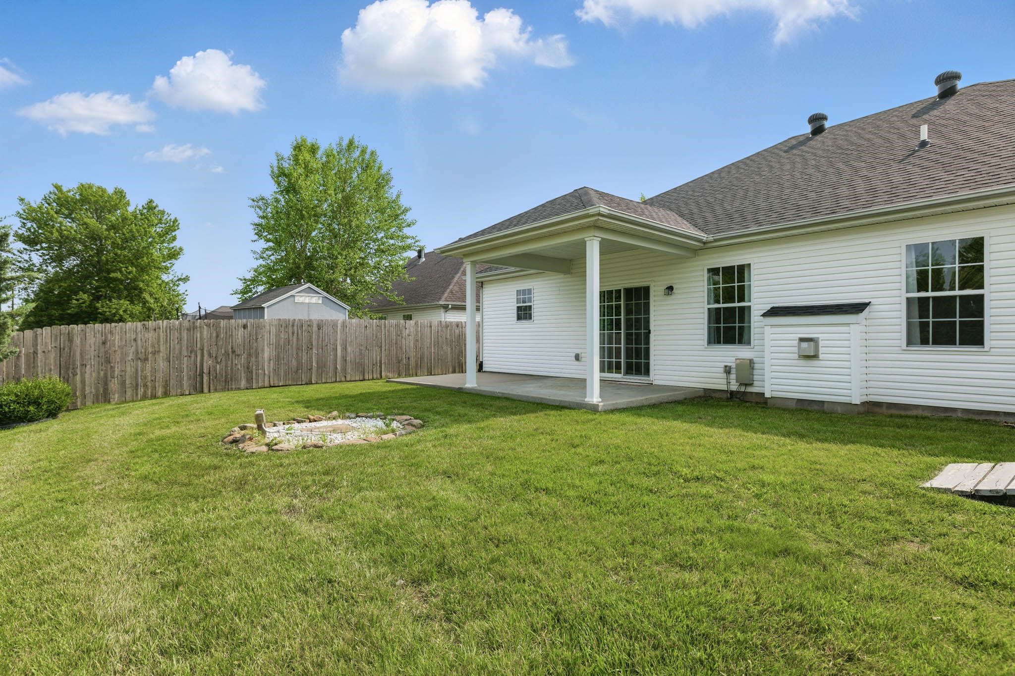 2811 Avenue of the Parks, Owensboro, Kentucky 42303, 3 Bedrooms Bedrooms, ,2 BathroomsBathrooms,Single Family Residence,For Sale,Avenue of the Parks,92203