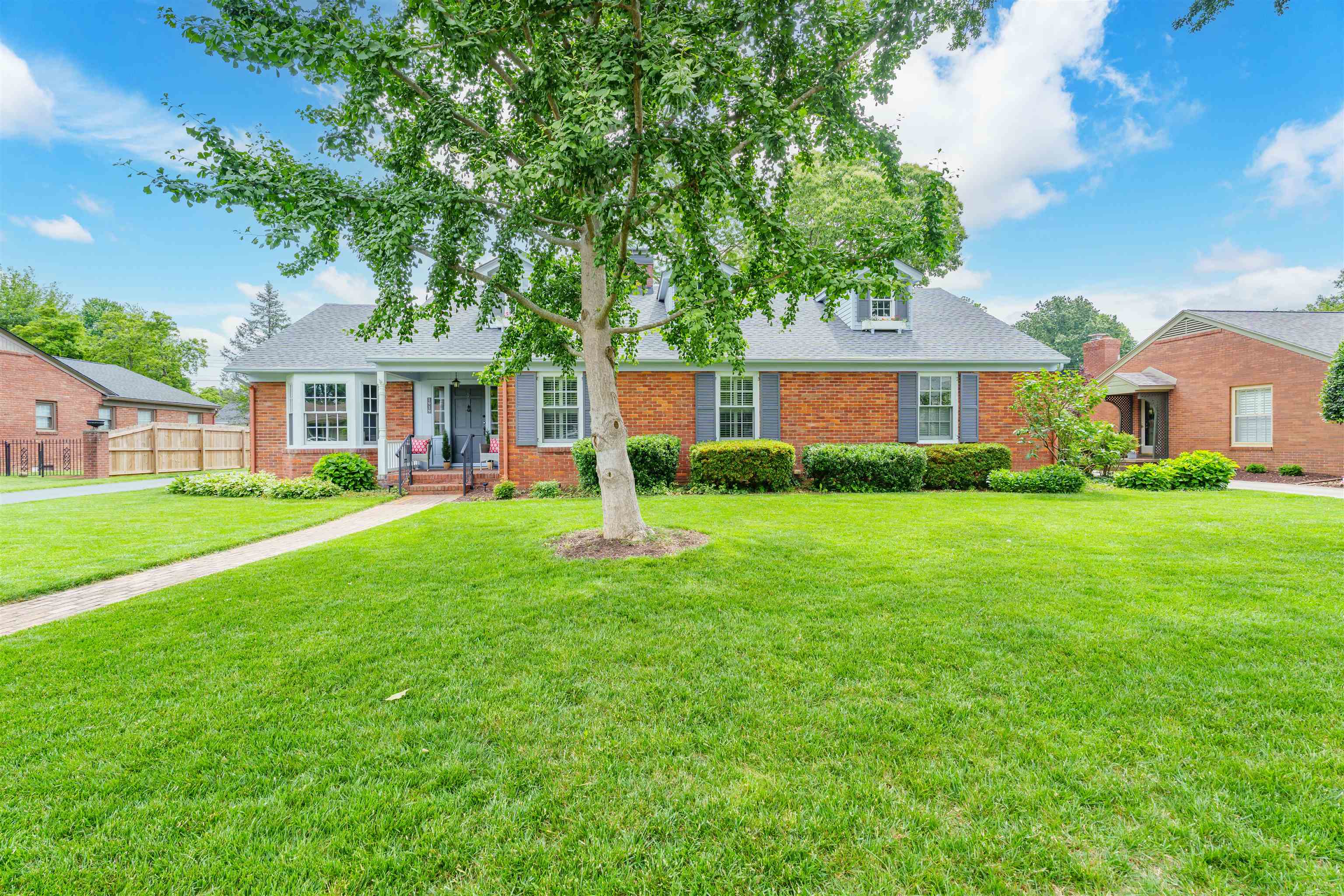 1919 Eaton Ave, Owensboro, Kentucky 42301, 4 Bedrooms Bedrooms, ,3 BathroomsBathrooms,Single Family Residence,For Sale,Eaton Ave,92205