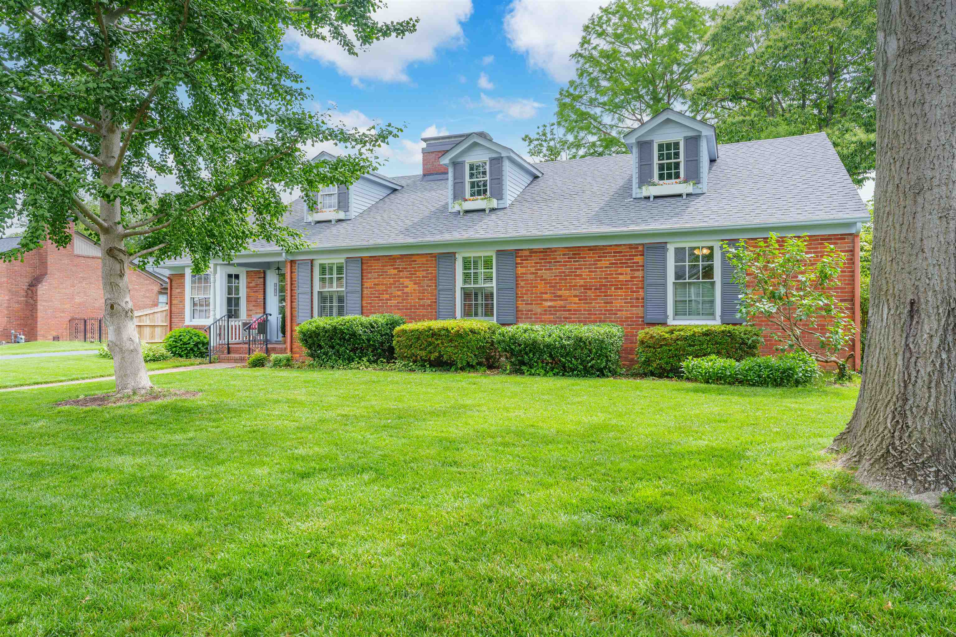 1919 Eaton Ave, Owensboro, Kentucky 42301, 4 Bedrooms Bedrooms, ,3 BathroomsBathrooms,Single Family Residence,For Sale,Eaton Ave,92205