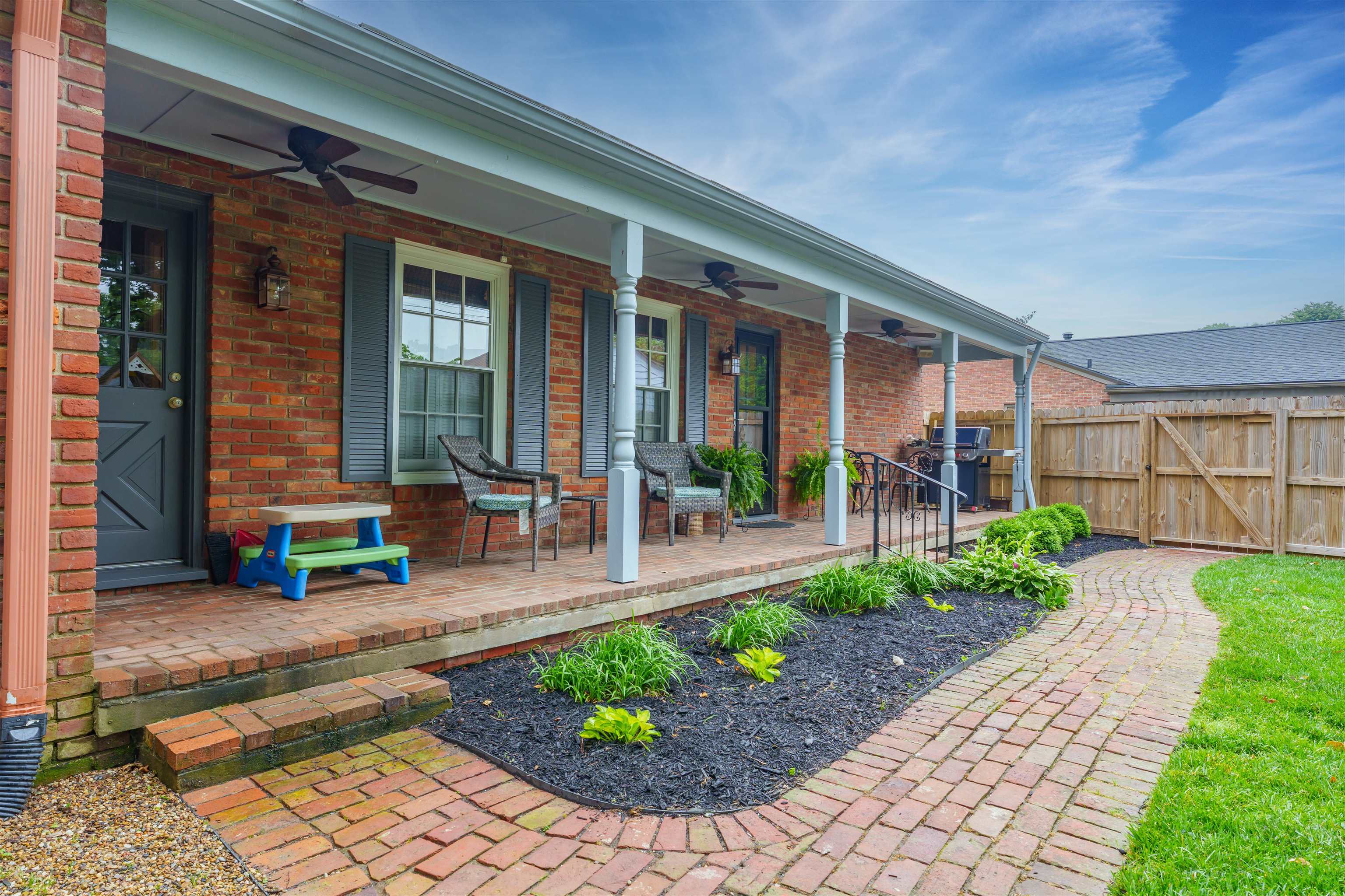 1919 Eaton Ave, Owensboro, Kentucky 42301, 4 Bedrooms Bedrooms, ,3 BathroomsBathrooms,Single Family Residence,For Sale,Eaton Ave,92205