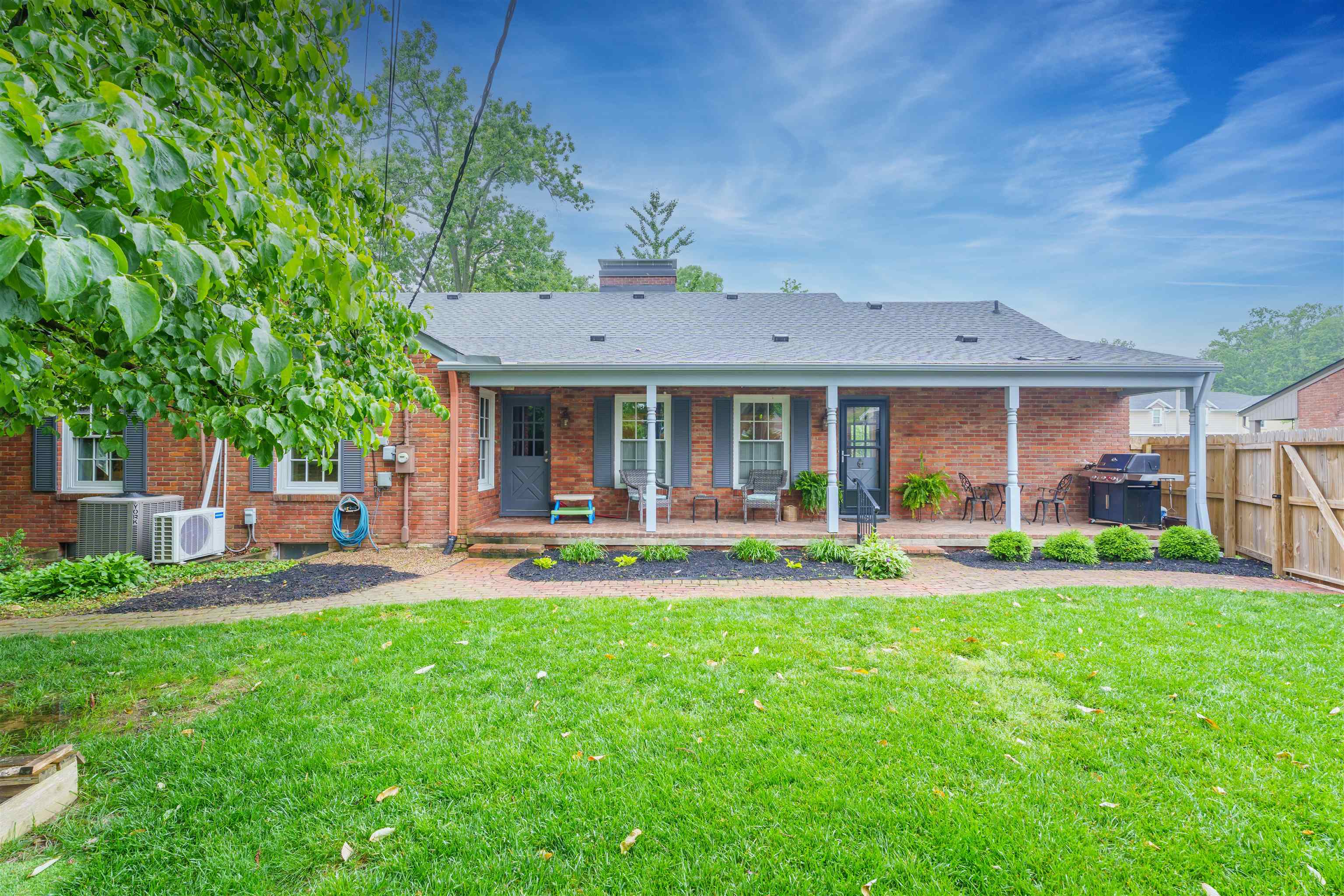 1919 Eaton Ave, Owensboro, Kentucky 42301, 4 Bedrooms Bedrooms, ,3 BathroomsBathrooms,Single Family Residence,For Sale,Eaton Ave,92205