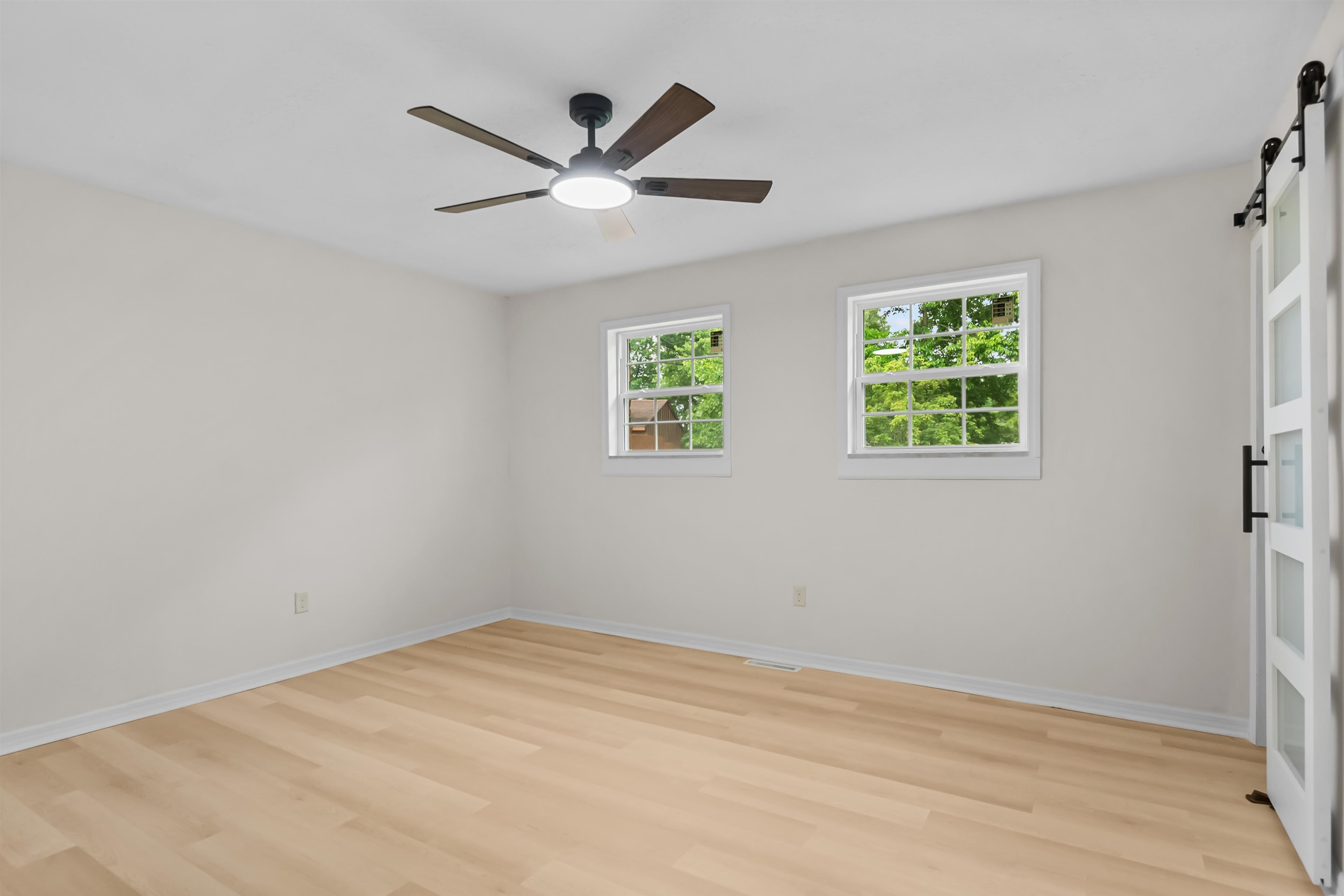 1333 Kingswood Way, Radcliff, Kentucky 40160, 4 Bedrooms Bedrooms, ,3 BathroomsBathrooms,Single Family Residence,For Sale,Kingswood Way,92208