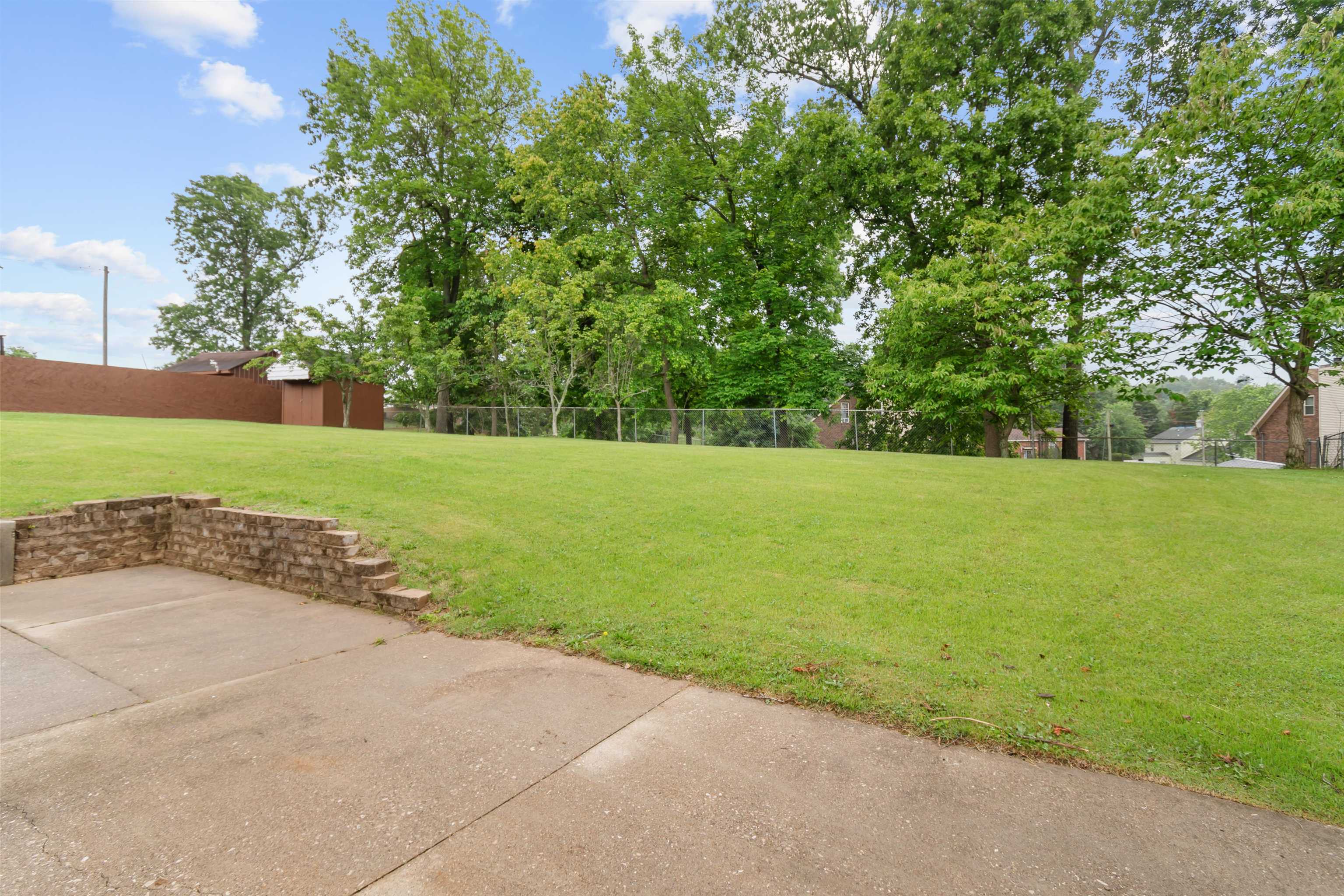 1333 Kingswood Way, Radcliff, Kentucky 40160, 4 Bedrooms Bedrooms, ,3 BathroomsBathrooms,Single Family Residence,For Sale,Kingswood Way,92208