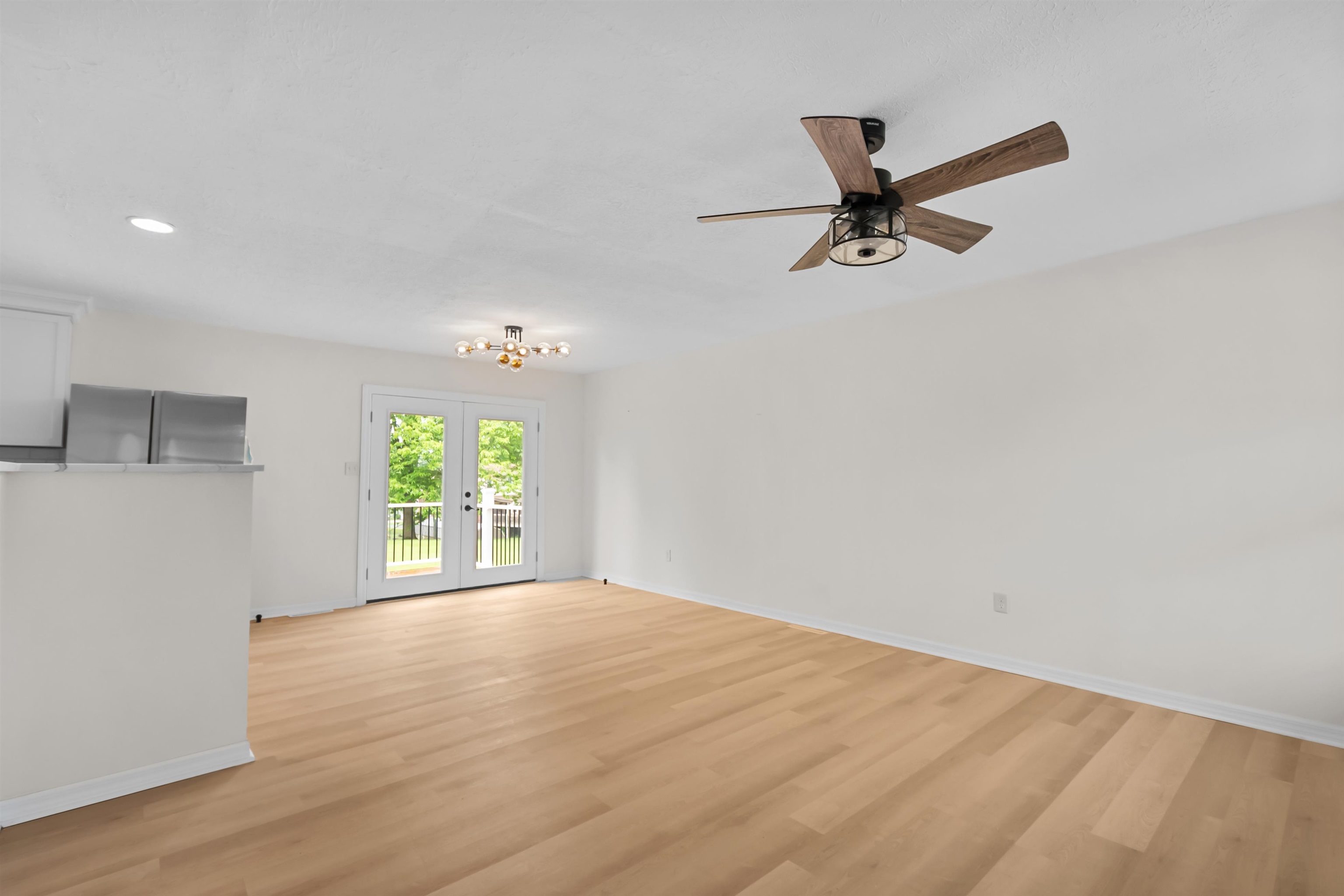 1333 Kingswood Way, Radcliff, Kentucky 40160, 4 Bedrooms Bedrooms, ,3 BathroomsBathrooms,Single Family Residence,For Sale,Kingswood Way,92208