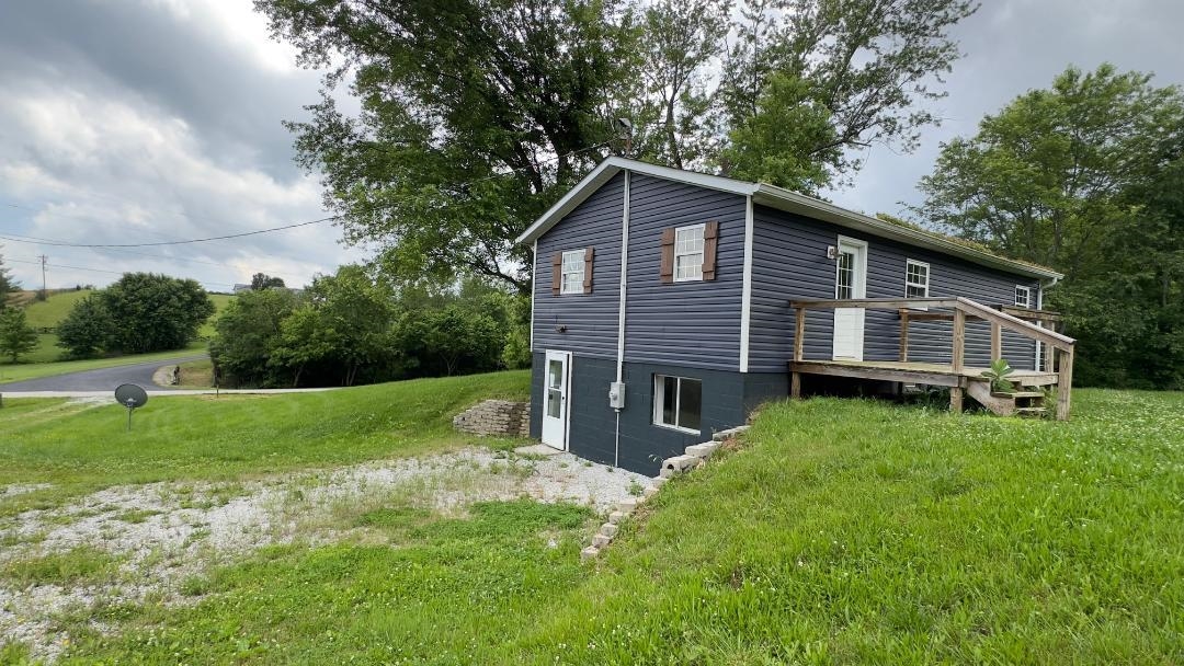 20872 Beaver Dam Road, Horse Branch, Kentucky 42349, 3 Bedrooms Bedrooms, ,2 BathroomsBathrooms,Single Family Residence,For Sale,Beaver Dam Road,92226