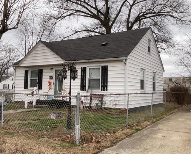 1821 Chesterfield Dr, Owensboro, Kentucky 42301, 2 Bedrooms Bedrooms, ,1 BathroomBathrooms,Single Family Residence,For Sale,Chesterfield Dr,92232