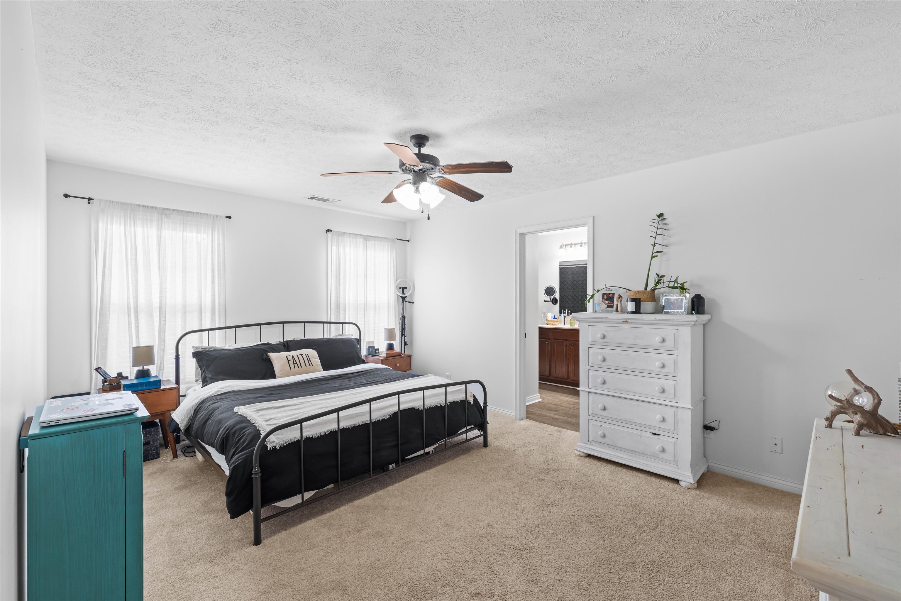 2954 Avenue of the Parks, Owensboro, Kentucky 42303, 3 Bedrooms Bedrooms, ,2 BathroomsBathrooms,Single Family Residence,For Sale,Avenue of the Parks,92235