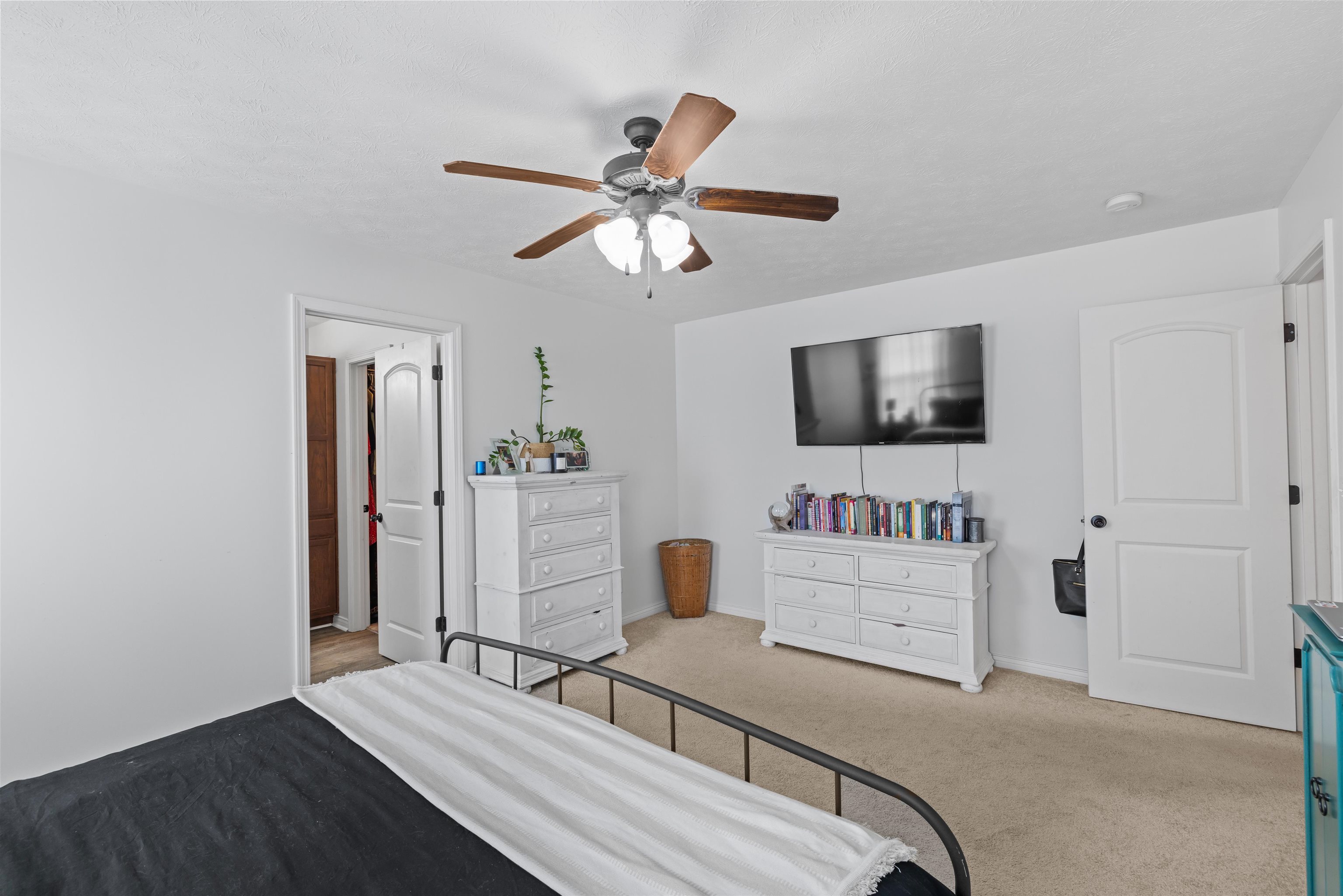 2954 Avenue of the Parks, Owensboro, Kentucky 42303, 3 Bedrooms Bedrooms, ,2 BathroomsBathrooms,Single Family Residence,For Sale,Avenue of the Parks,92235