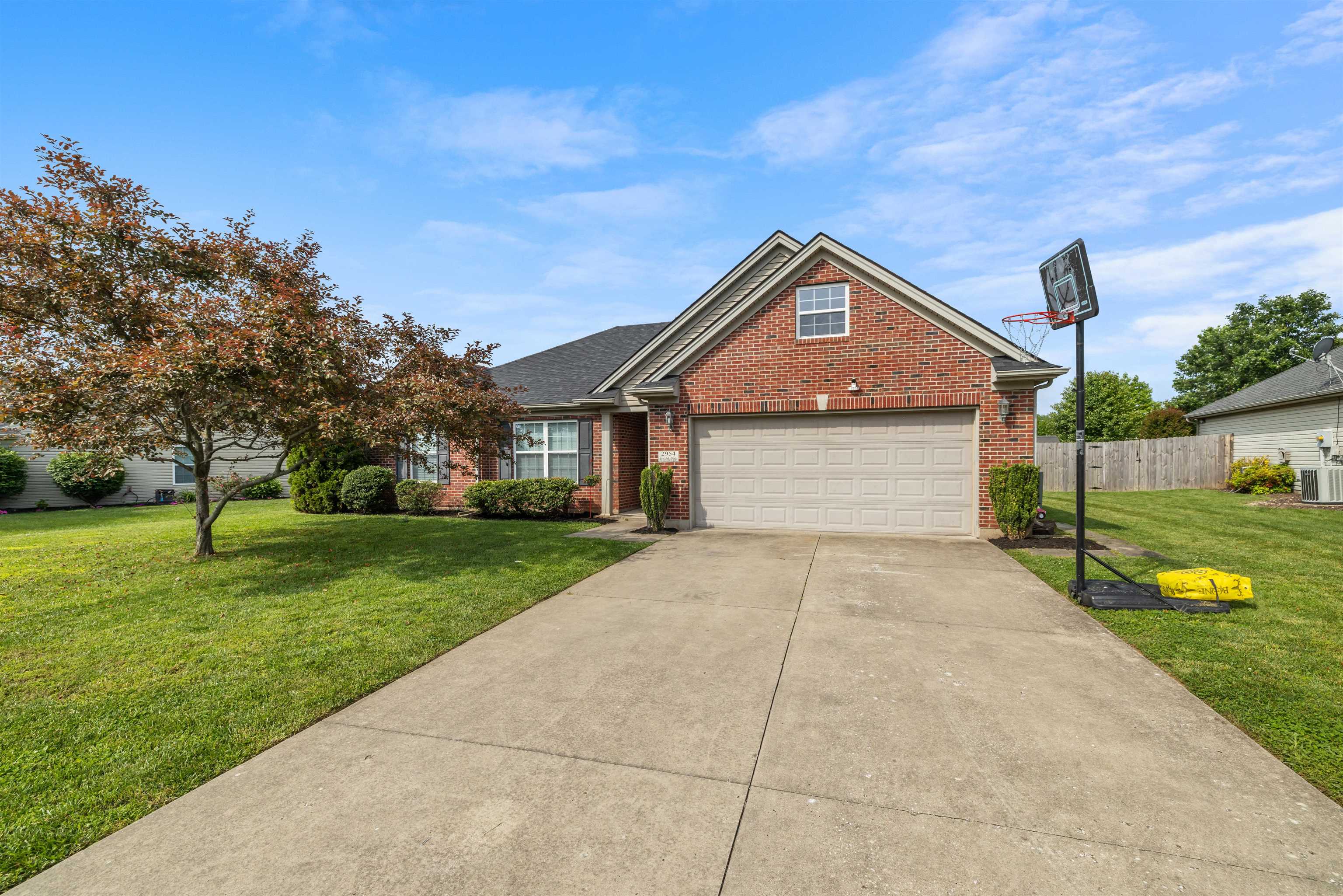 2954 Avenue of the Parks, Owensboro, Kentucky 42303, 3 Bedrooms Bedrooms, ,2 BathroomsBathrooms,Single Family Residence,For Sale,Avenue of the Parks,92235