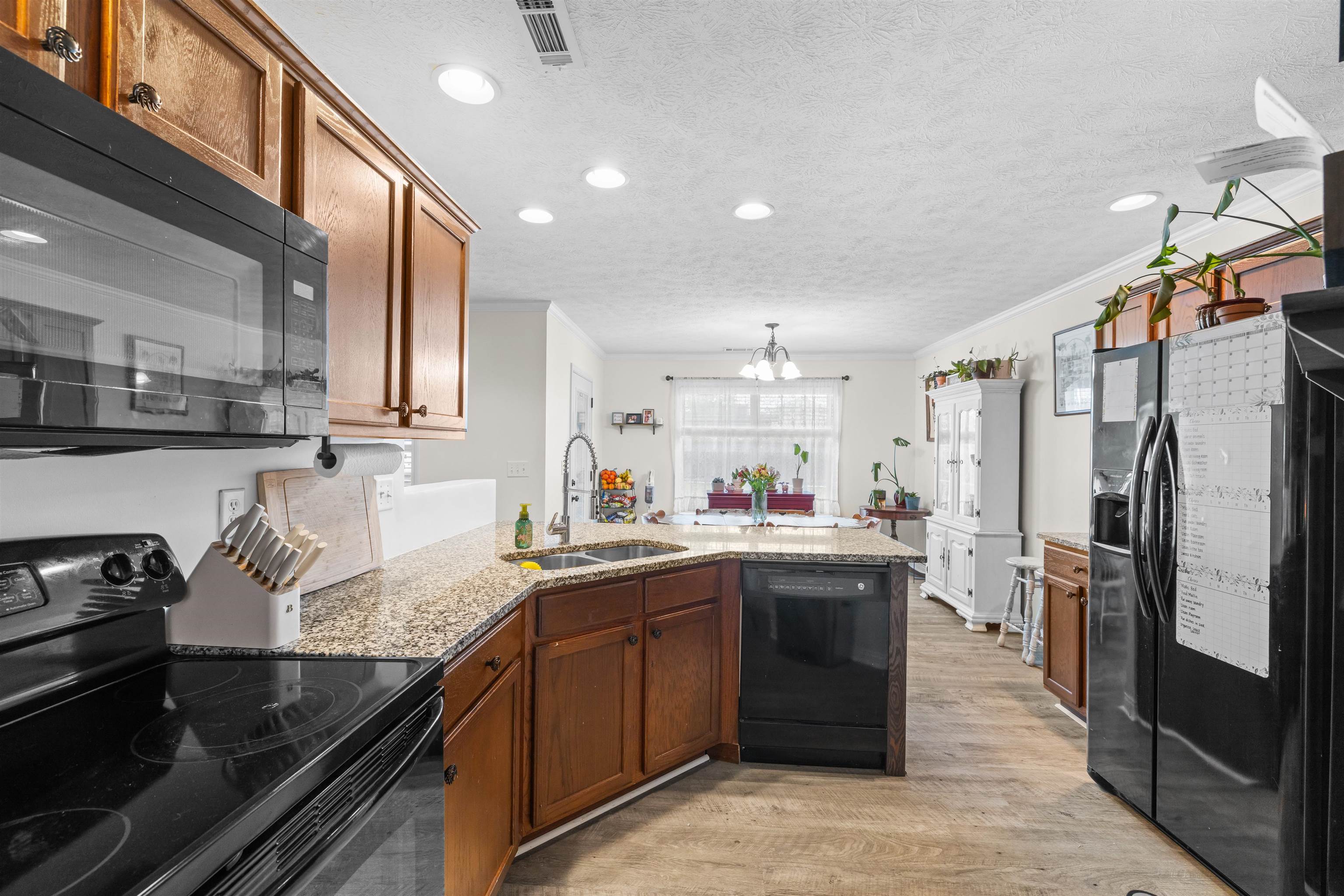 2954 Avenue of the Parks, Owensboro, Kentucky 42303, 3 Bedrooms Bedrooms, ,2 BathroomsBathrooms,Single Family Residence,For Sale,Avenue of the Parks,92235