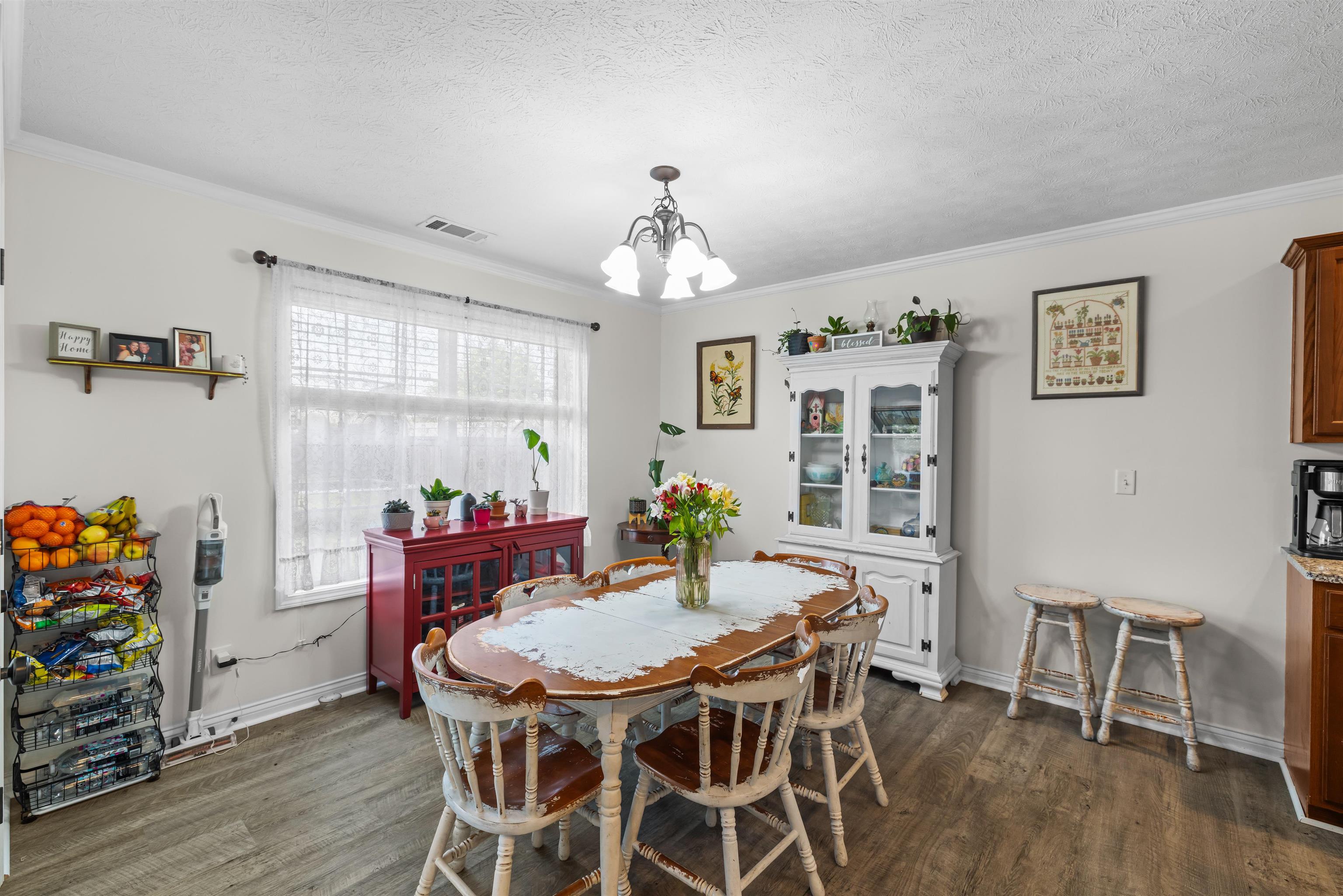 2954 Avenue of the Parks, Owensboro, Kentucky 42303, 3 Bedrooms Bedrooms, ,2 BathroomsBathrooms,Single Family Residence,For Sale,Avenue of the Parks,92235