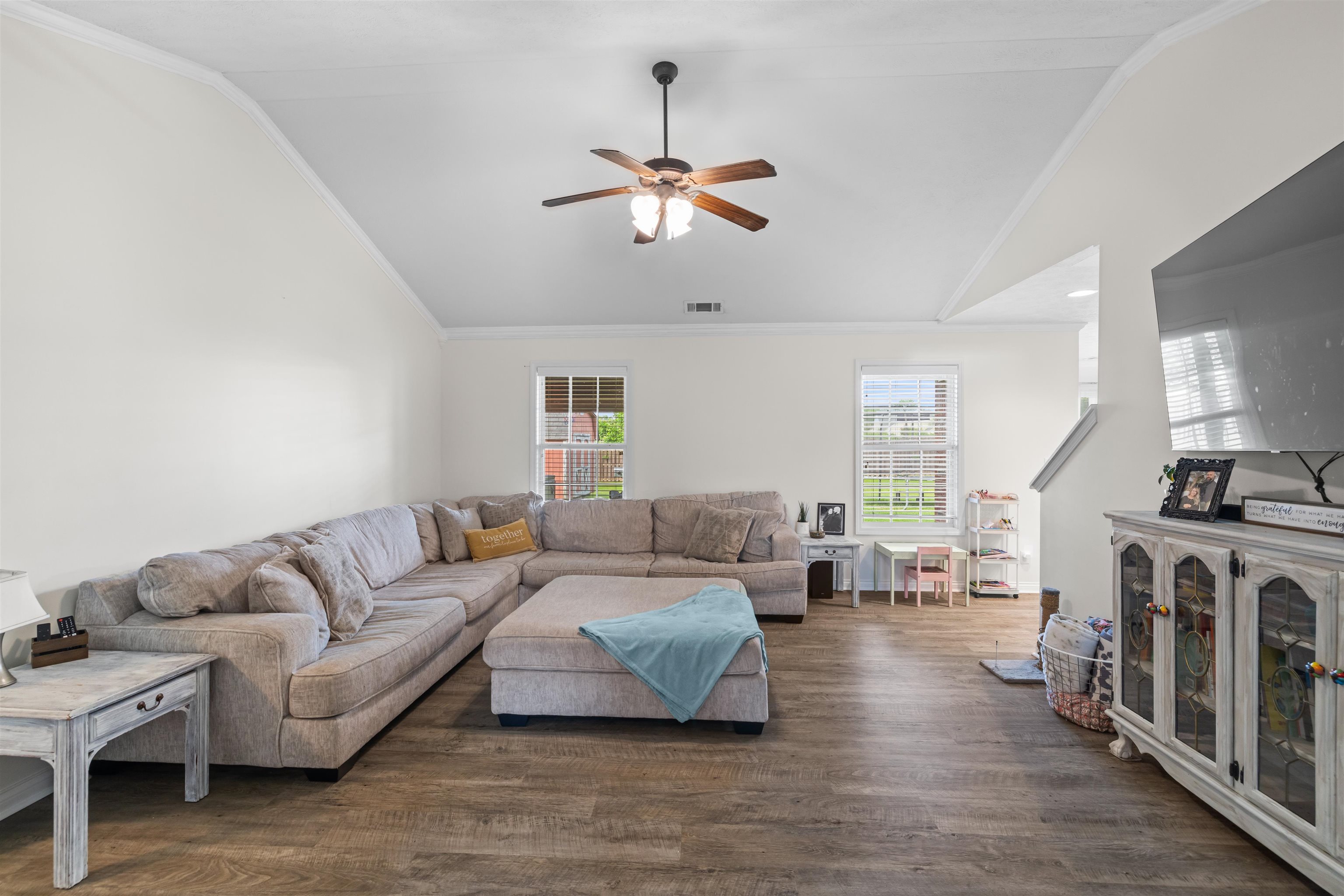 2954 Avenue of the Parks, Owensboro, Kentucky 42303, 3 Bedrooms Bedrooms, ,2 BathroomsBathrooms,Single Family Residence,For Sale,Avenue of the Parks,92235