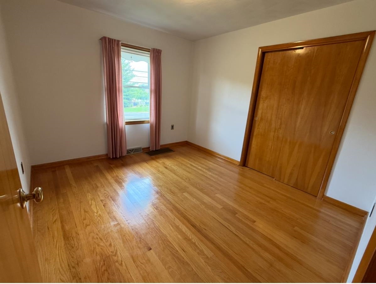 1937 Gunston Place, Owensboro, Kentucky 42303-1778, 3 Bedrooms Bedrooms, ,2 BathroomsBathrooms,Single Family Residence,For Sale,Gunston Place,92236