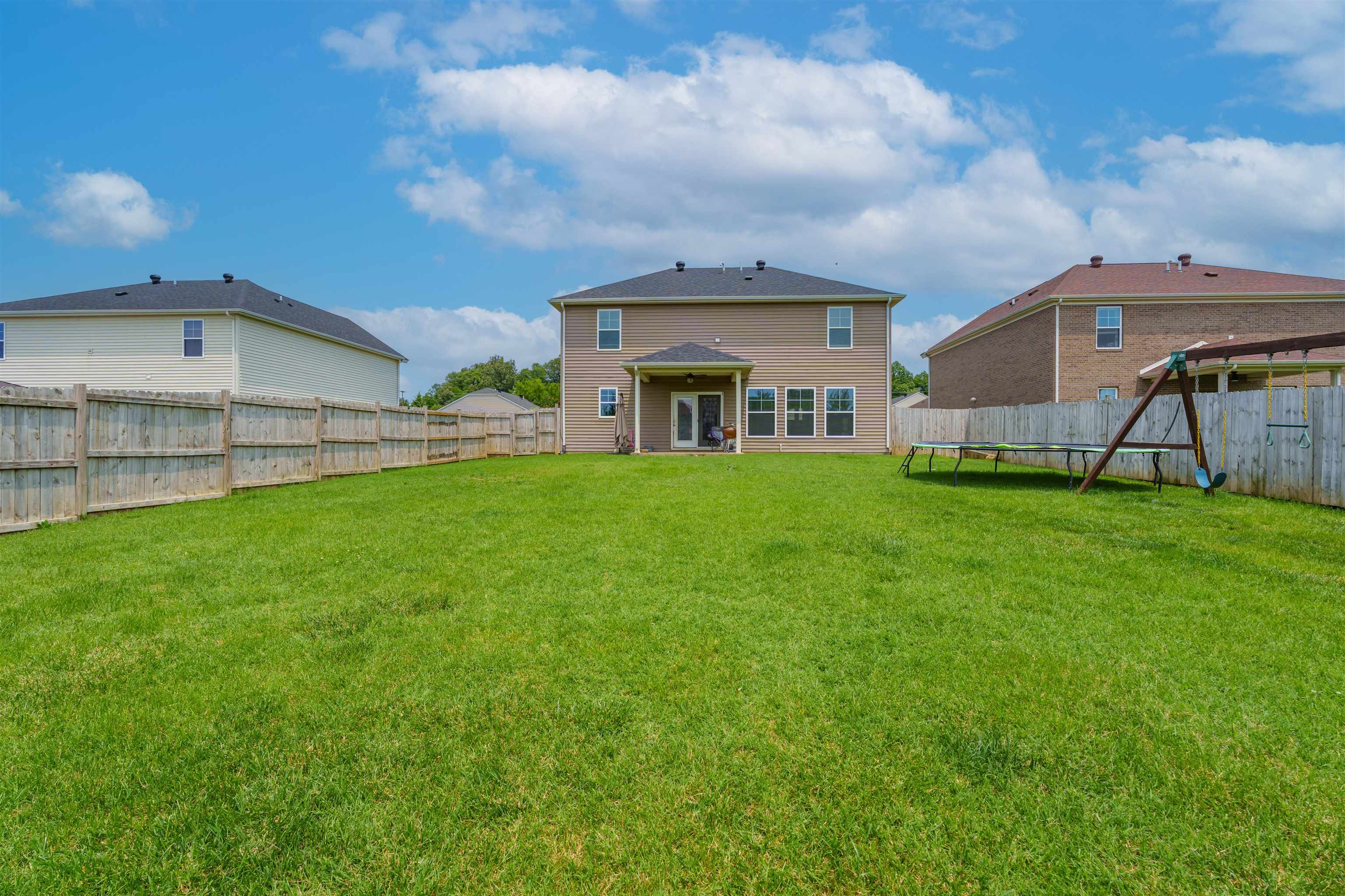 6206 Autumn Valley Trace, Owensboro, Kentucky 42376, 4 Bedrooms Bedrooms, ,2 BathroomsBathrooms,Single Family Residence,For Sale,Autumn Valley Trace,92240