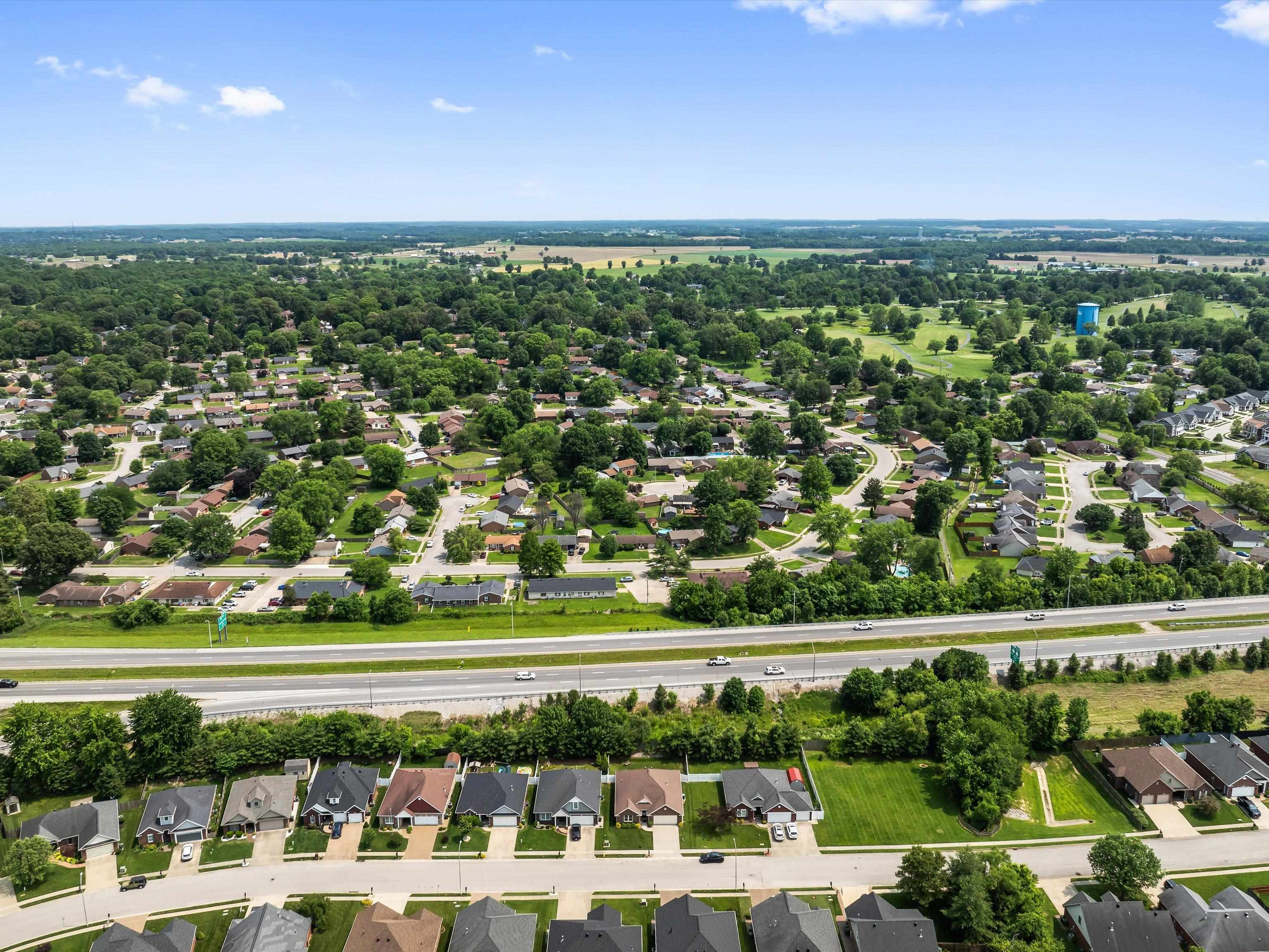 3939 Cross Creek Trail, Owensboro, Kentucky 42303, 3 Bedrooms Bedrooms, ,2 BathroomsBathrooms,Single Family Residence,For Sale,Cross Creek Trail,92244