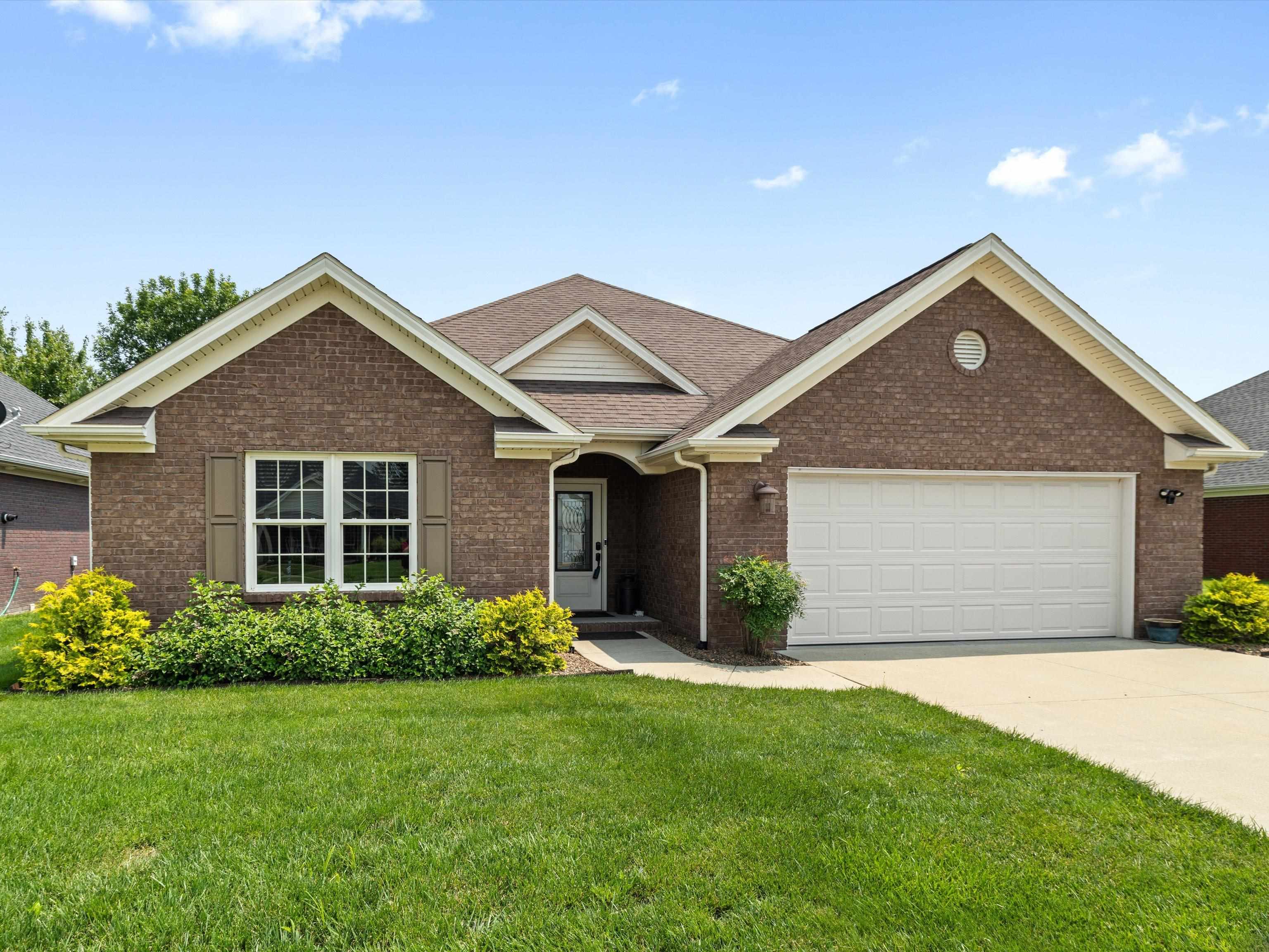 3939 Cross Creek Trail, Owensboro, Kentucky 42303, 3 Bedrooms Bedrooms, ,2 BathroomsBathrooms,Single Family Residence,For Sale,Cross Creek Trail,92244