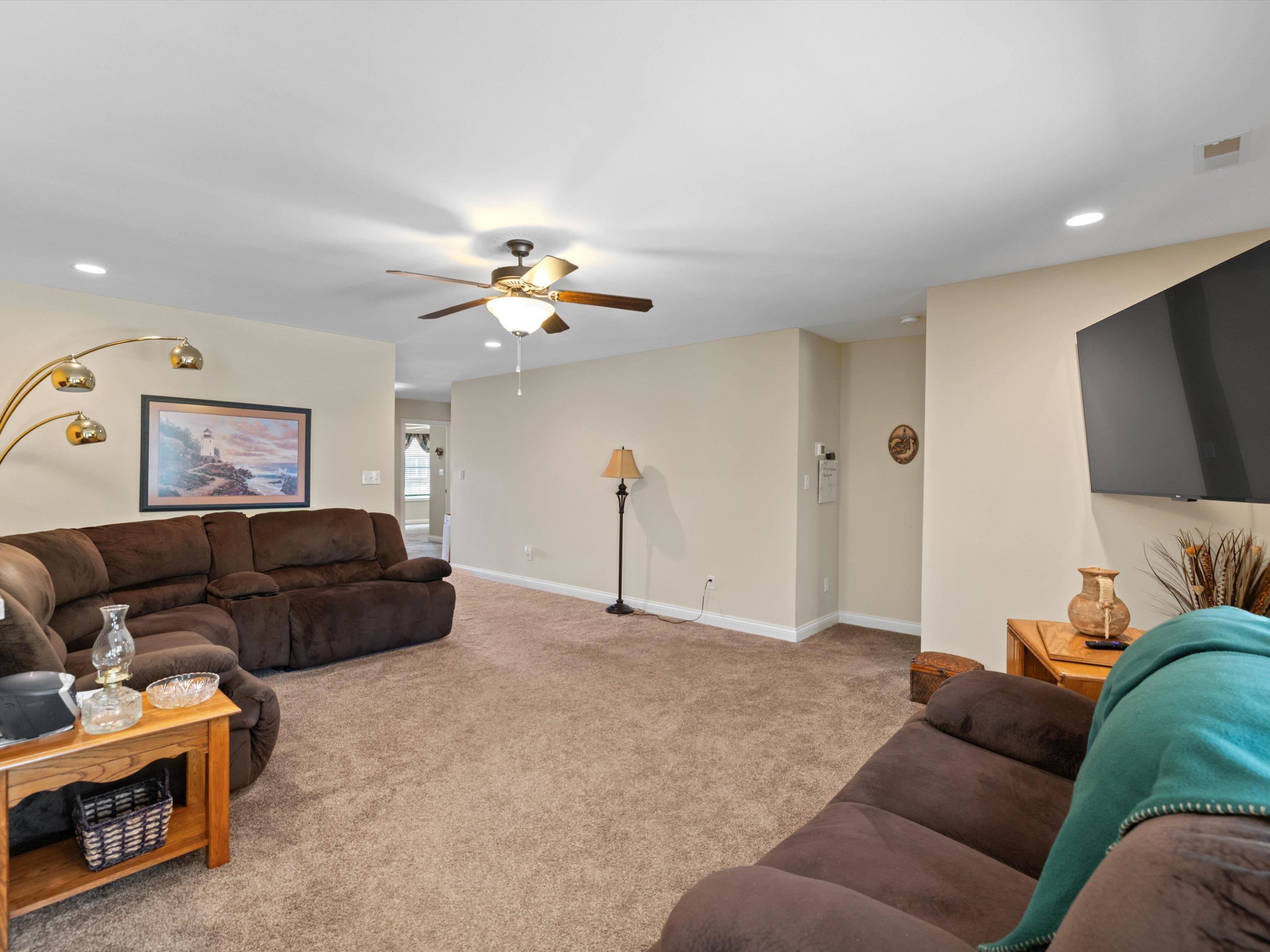 3939 Cross Creek Trail, Owensboro, Kentucky 42303, 3 Bedrooms Bedrooms, ,2 BathroomsBathrooms,Single Family Residence,For Sale,Cross Creek Trail,92244