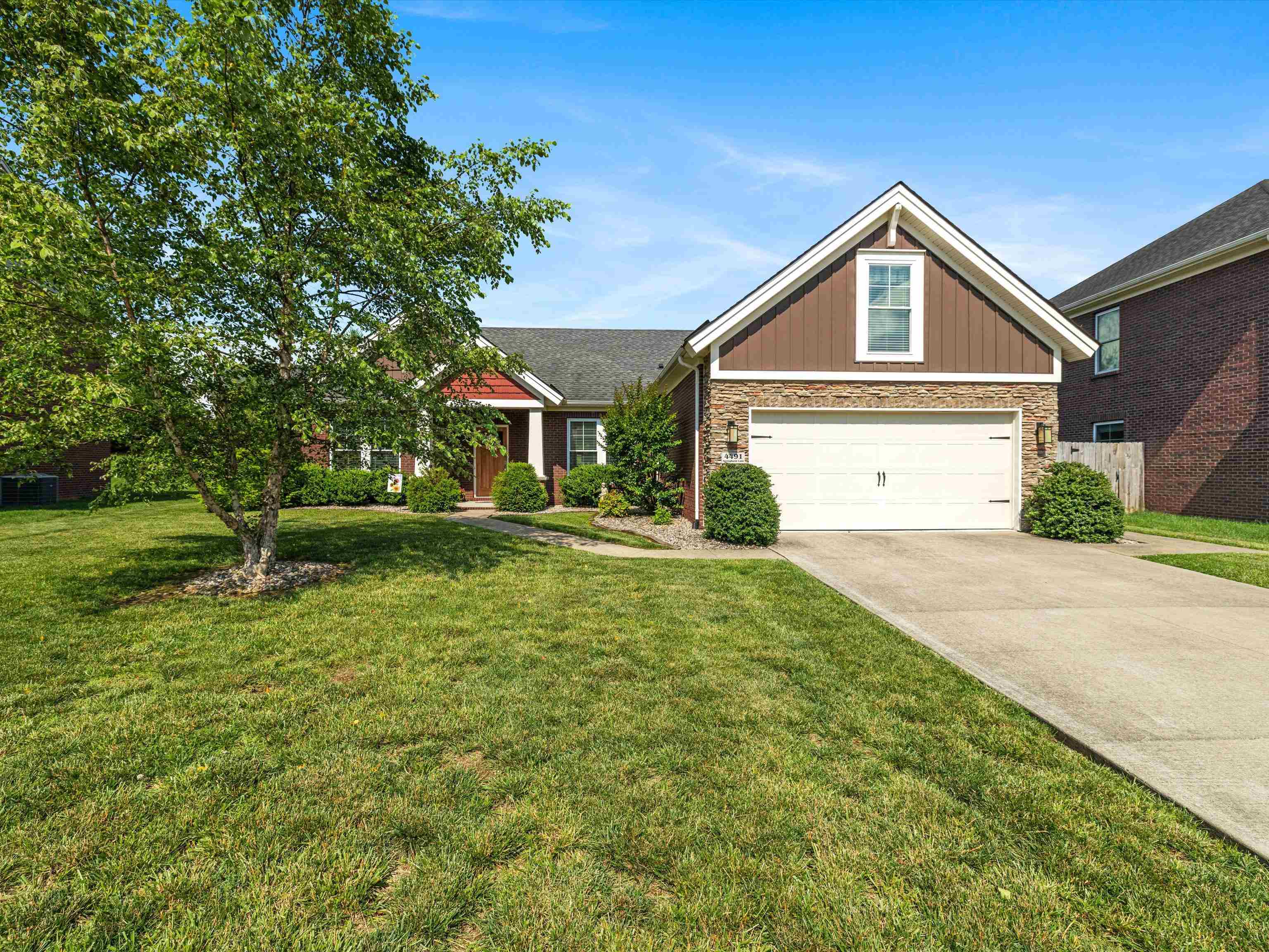 4491 Springhurst Lane, Owensboro, Kentucky 42303, 3 Bedrooms Bedrooms, ,2 BathroomsBathrooms,Single Family Residence,For Sale,Springhurst Lane,92251