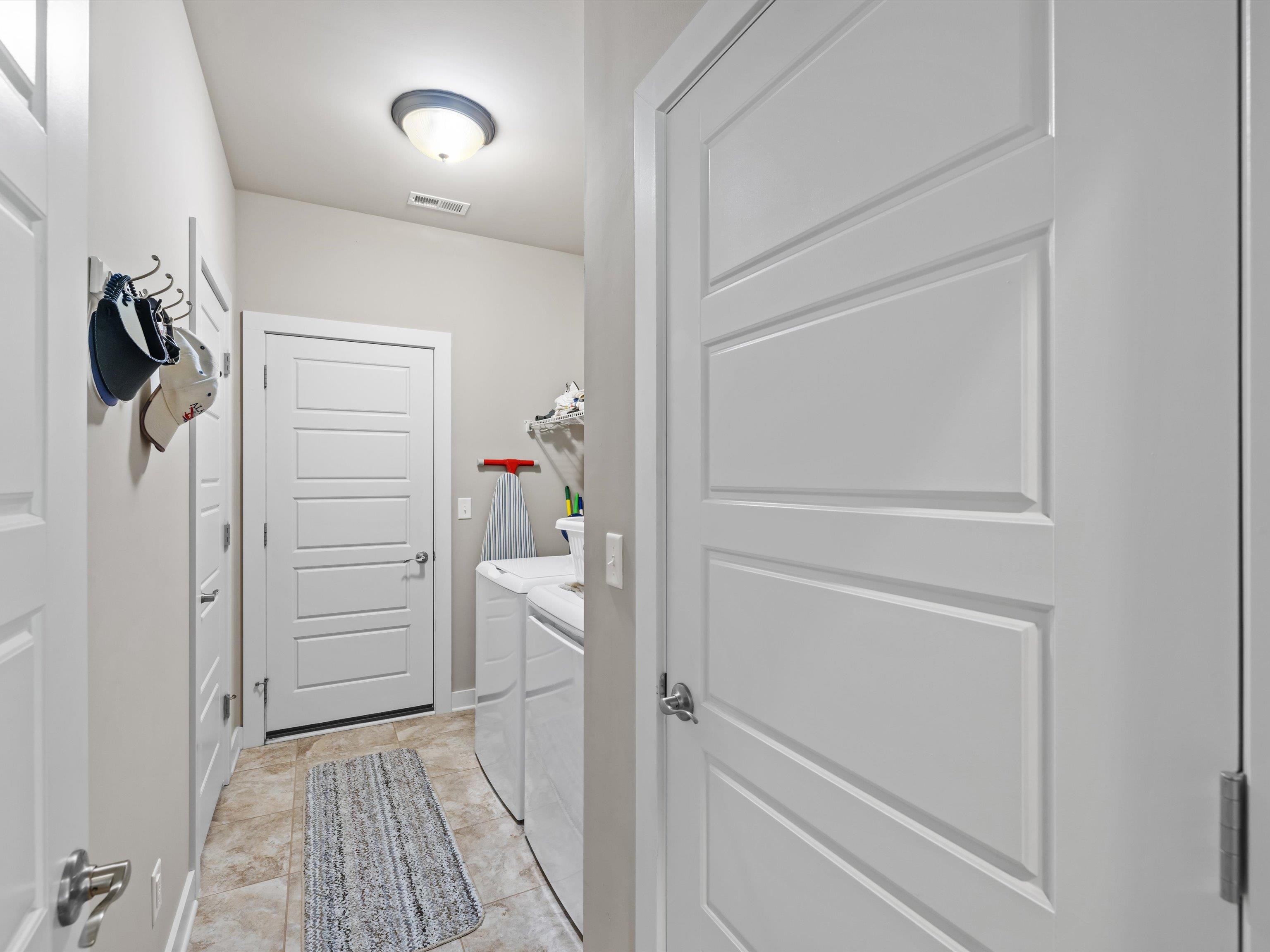 4491 Springhurst Lane, Owensboro, Kentucky 42303, 3 Bedrooms Bedrooms, ,2 BathroomsBathrooms,Single Family Residence,For Sale,Springhurst Lane,92251