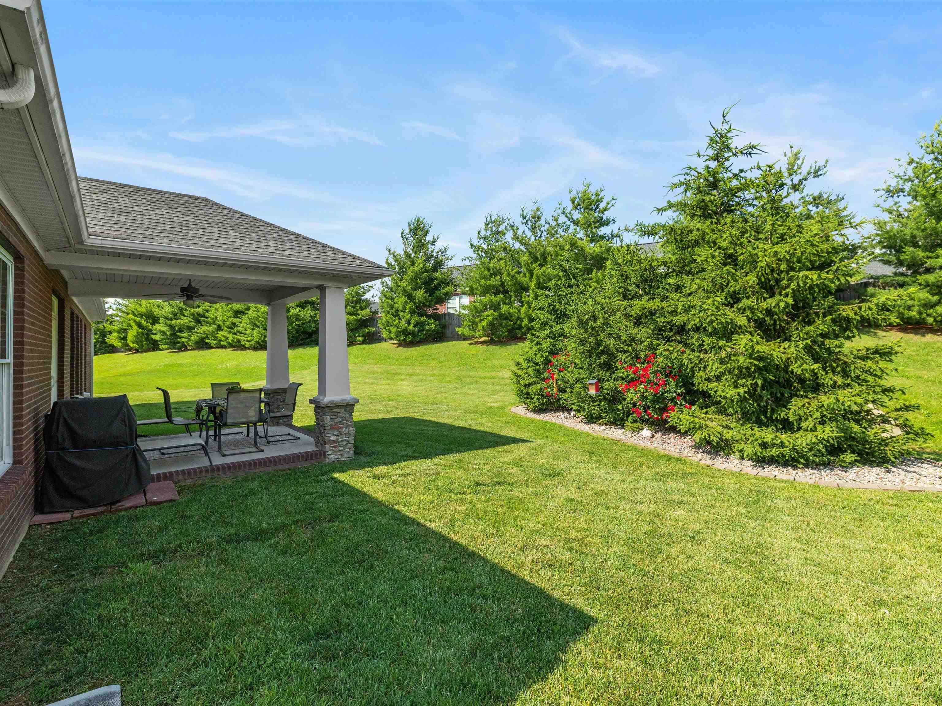 4491 Springhurst Lane, Owensboro, Kentucky 42303, 3 Bedrooms Bedrooms, ,2 BathroomsBathrooms,Single Family Residence,For Sale,Springhurst Lane,92251