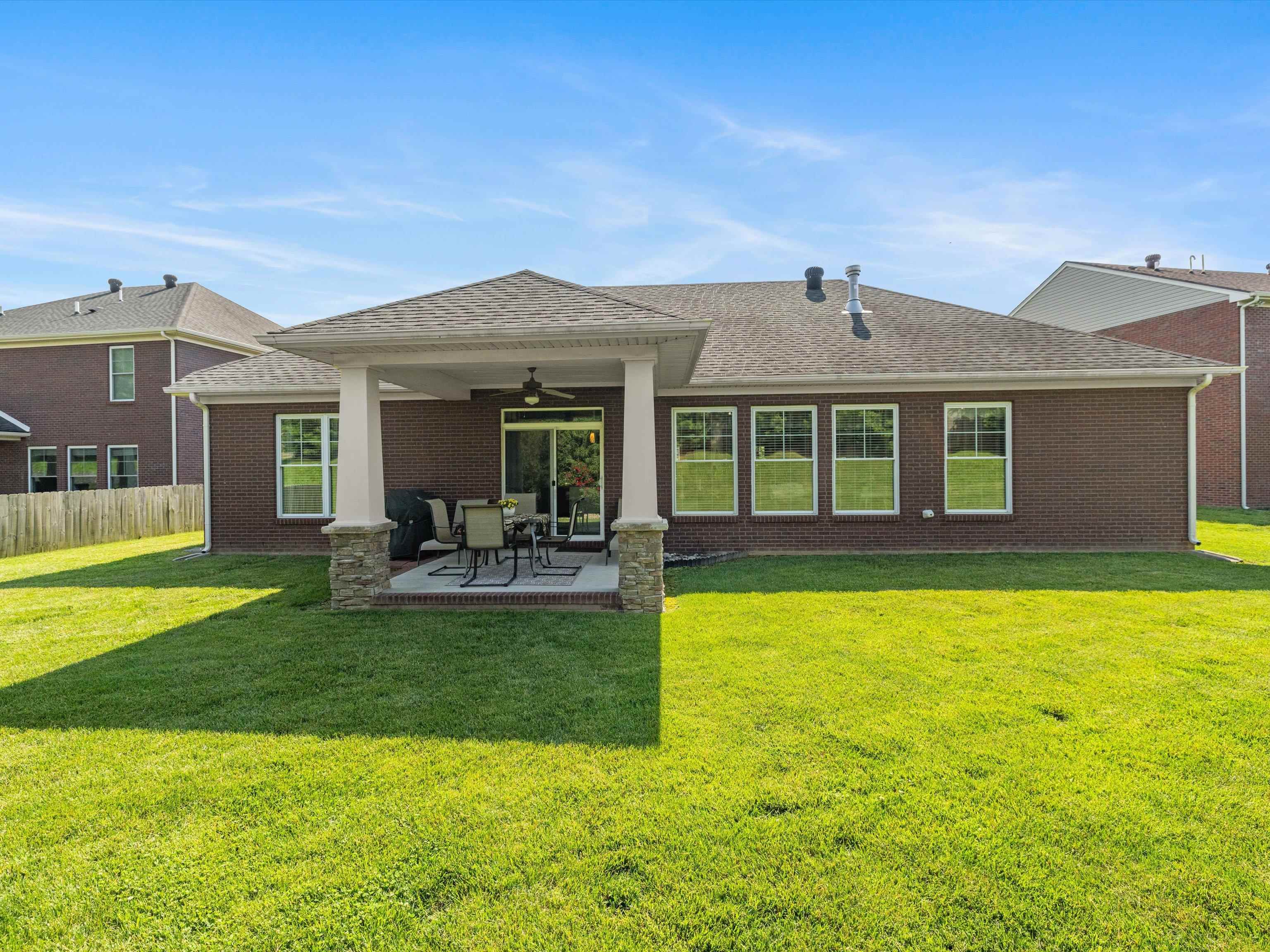 4491 Springhurst Lane, Owensboro, Kentucky 42303, 3 Bedrooms Bedrooms, ,2 BathroomsBathrooms,Single Family Residence,For Sale,Springhurst Lane,92251