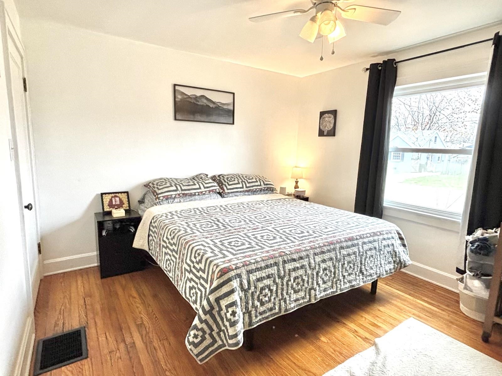 1006 19th St., Owensboro, Kentucky 42303, 4 Bedrooms Bedrooms, ,2 BathroomsBathrooms,Single Family Residence,For Sale,19th St.,92253