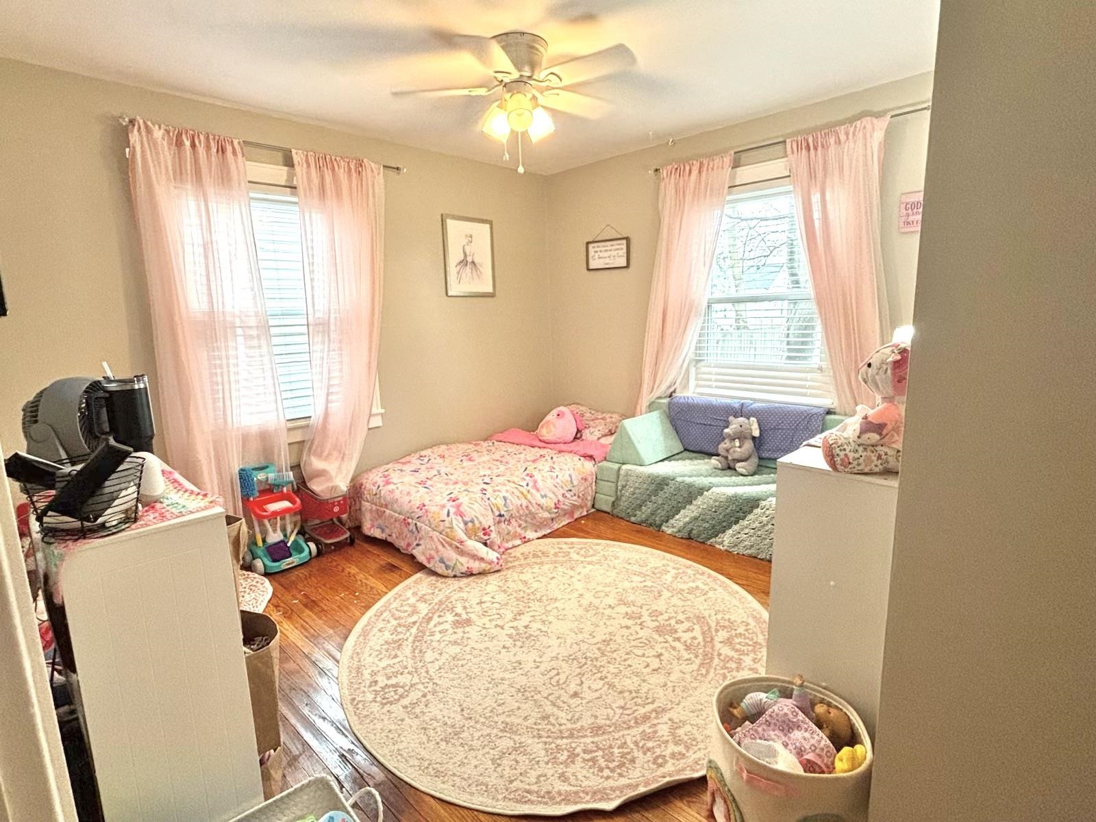 1006 19th St., Owensboro, Kentucky 42303, 4 Bedrooms Bedrooms, ,2 BathroomsBathrooms,Single Family Residence,For Sale,19th St.,92253