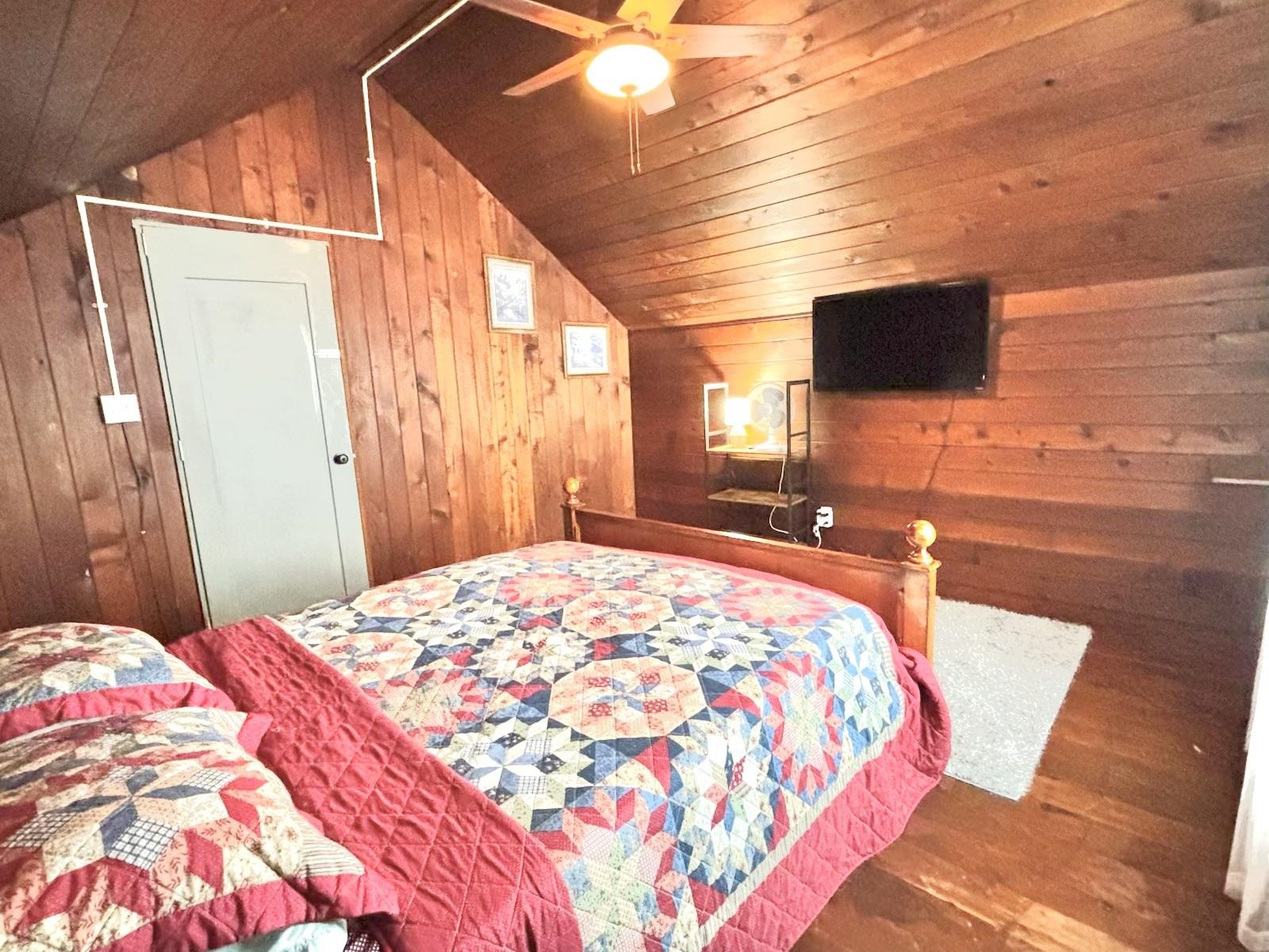 1006 19th St., Owensboro, Kentucky 42303, 4 Bedrooms Bedrooms, ,2 BathroomsBathrooms,Single Family Residence,For Sale,19th St.,92253