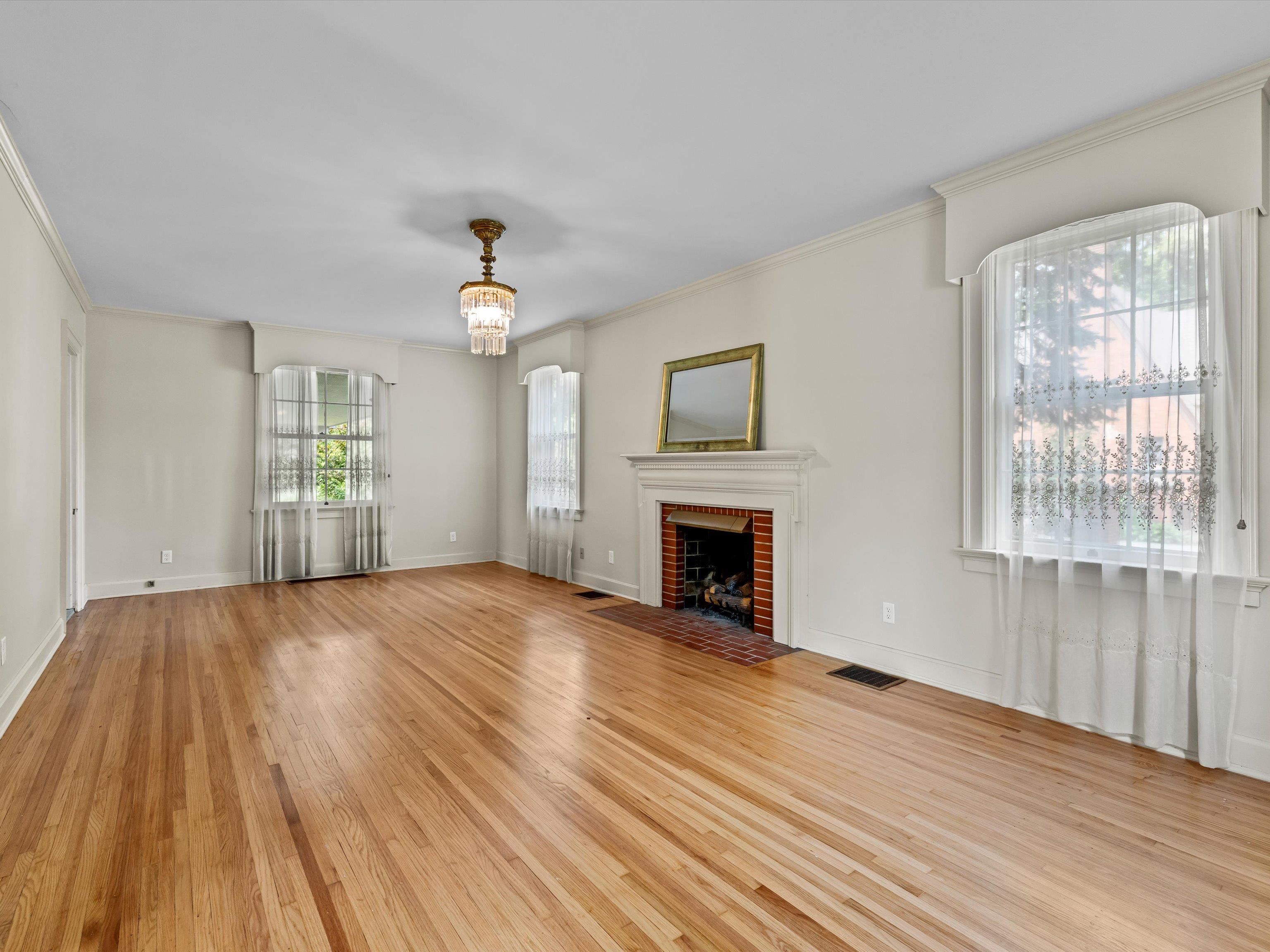 1127 Griffith Ave., Owensboro, Kentucky 42301, 4 Bedrooms Bedrooms, ,2 BathroomsBathrooms,Single Family Residence,For Sale,Griffith Ave.,92256