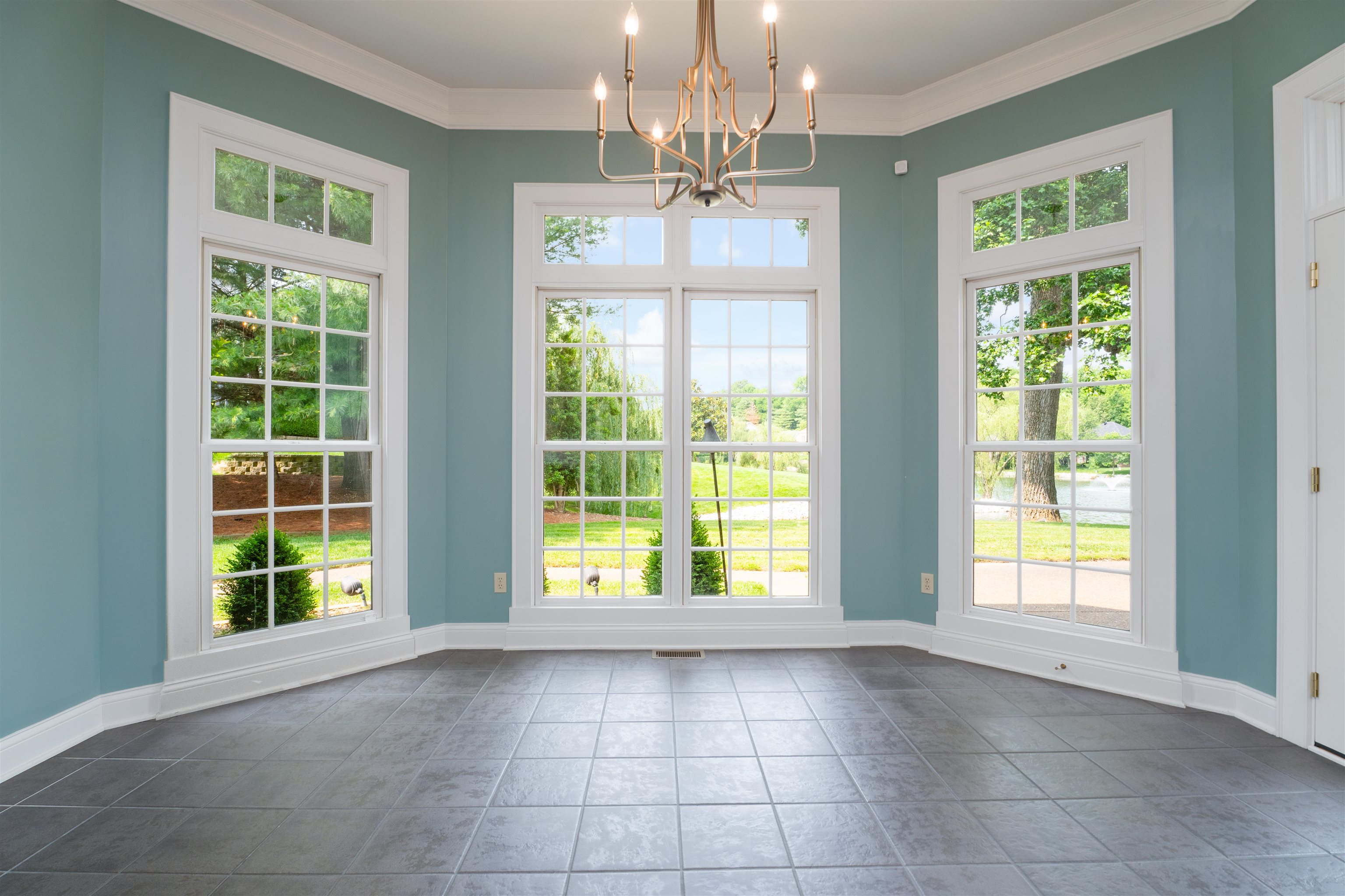 3038 Oak Knoll Cove, Owensboro, Kentucky 42303, 4 Bedrooms Bedrooms, ,2 BathroomsBathrooms,Single Family Residence,For Sale,Oak Knoll Cove,92263