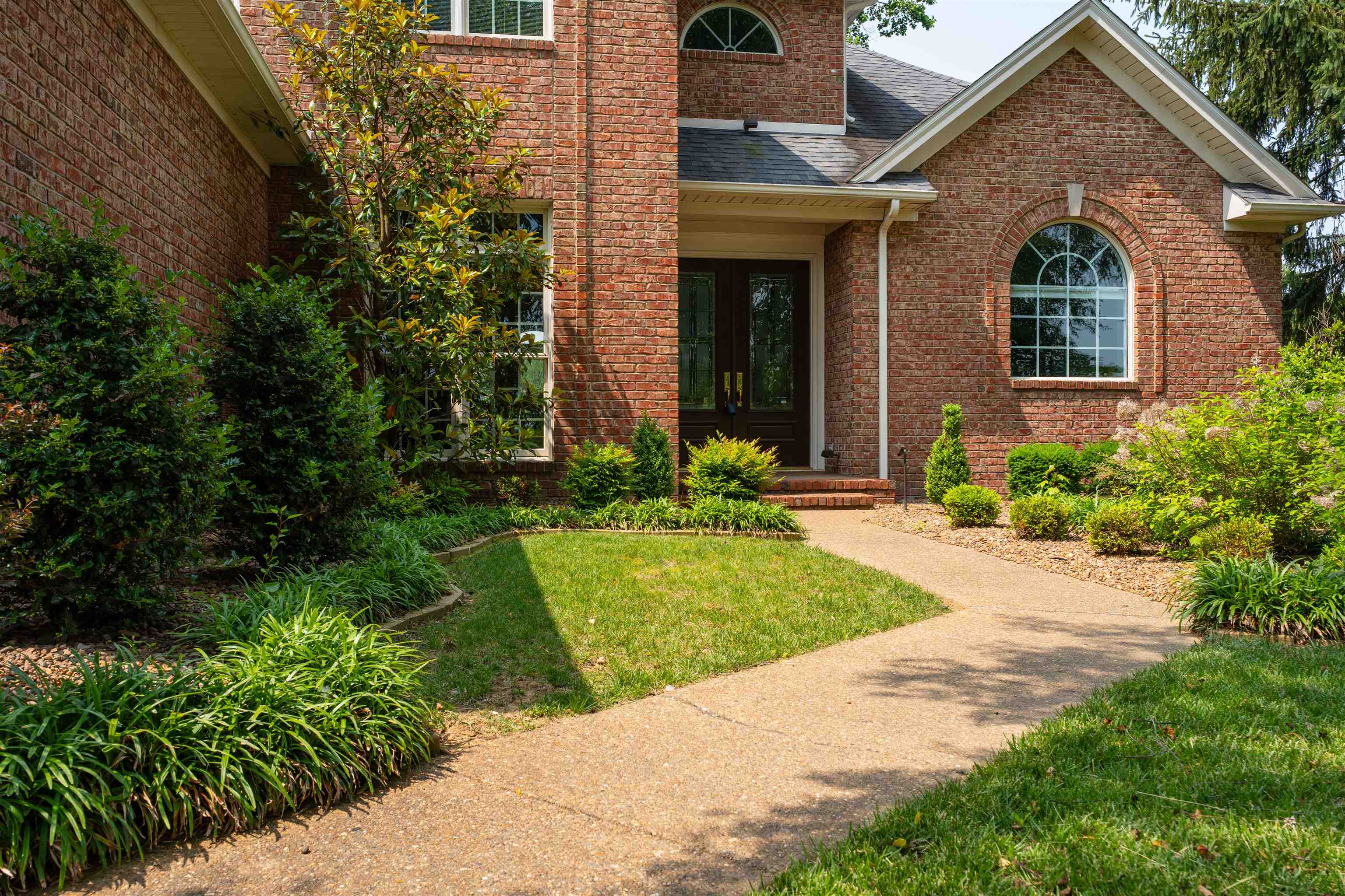 3038 Oak Knoll Cove, Owensboro, Kentucky 42303, 4 Bedrooms Bedrooms, ,2 BathroomsBathrooms,Single Family Residence,For Sale,Oak Knoll Cove,92263