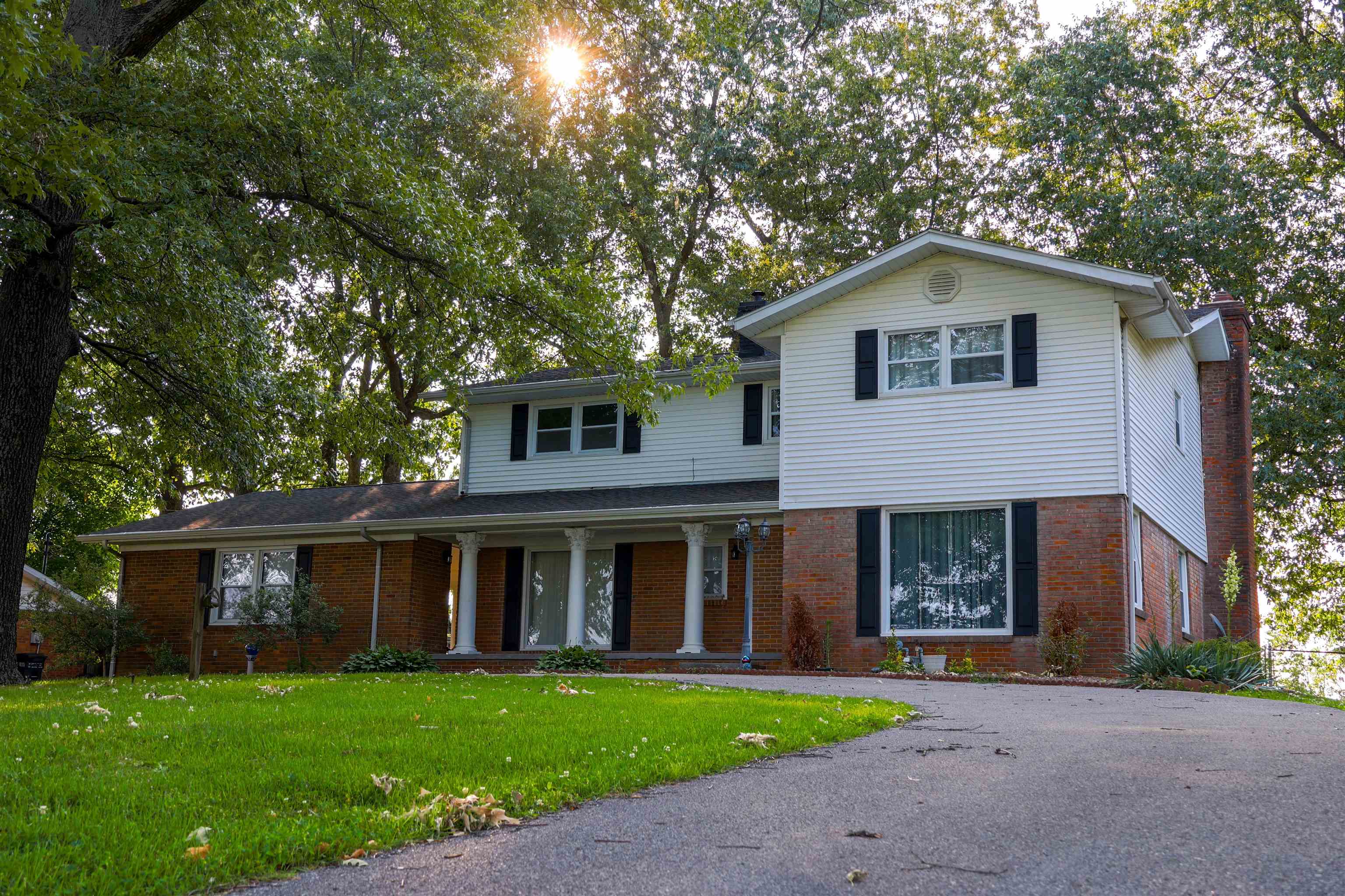 180 Old Hartford Road, Beaver Dam, Kentucky 42320, 4 Bedrooms Bedrooms, ,3 BathroomsBathrooms,Single Family Residence,For Sale,Old Hartford Road,92266