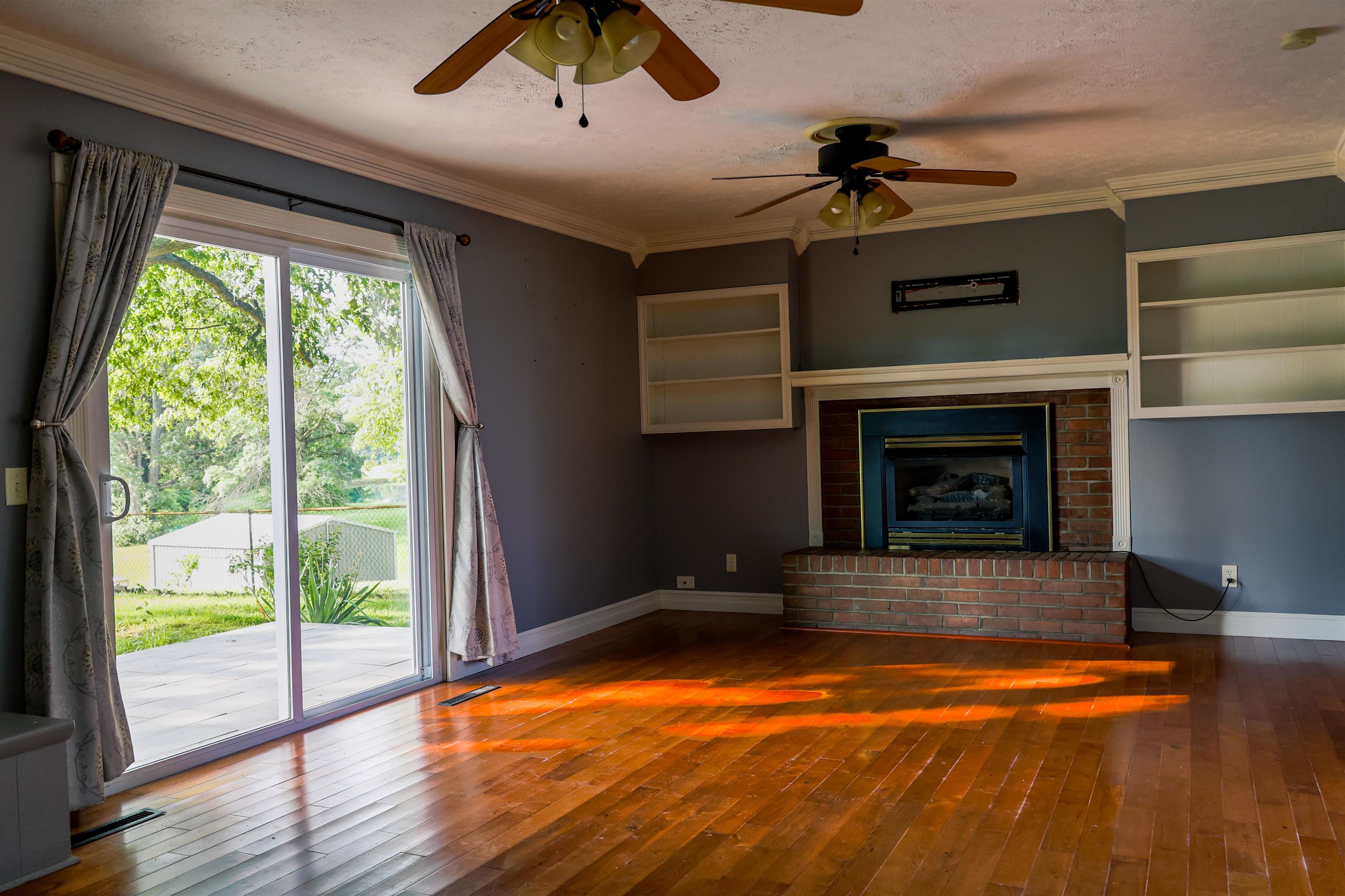 180 Old Hartford Road, Beaver Dam, Kentucky 42320, 4 Bedrooms Bedrooms, ,3 BathroomsBathrooms,Single Family Residence,For Sale,Old Hartford Road,92266