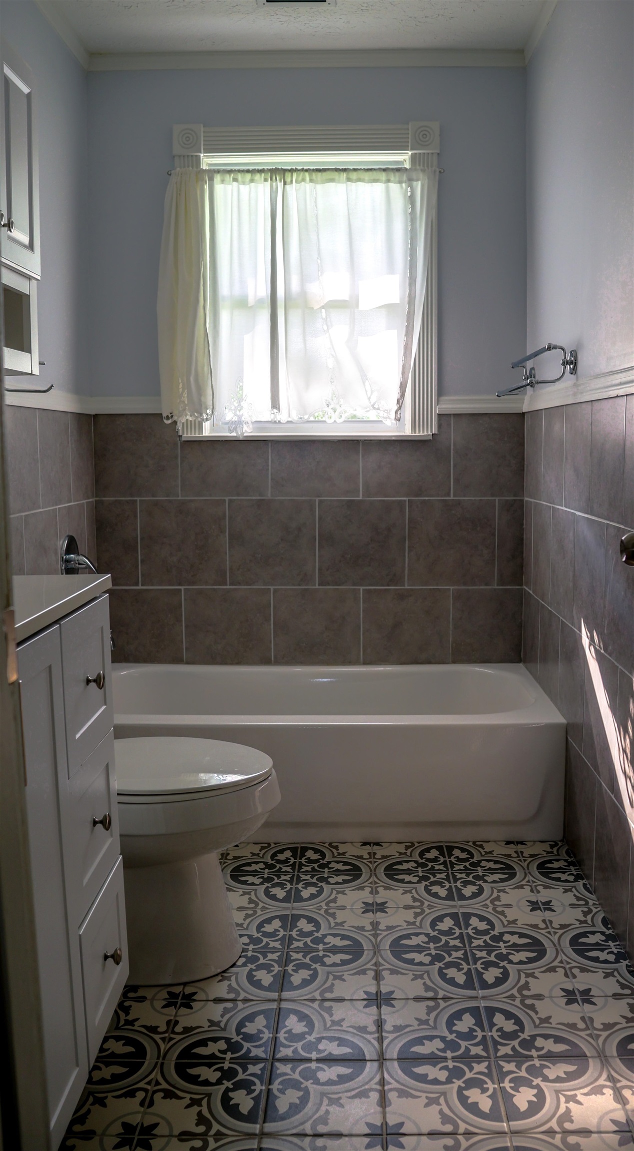 180 Old Hartford Road, Beaver Dam, Kentucky 42320, 4 Bedrooms Bedrooms, ,3 BathroomsBathrooms,Single Family Residence,For Sale,Old Hartford Road,92266