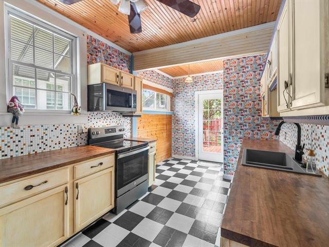 207 21st Street, Owensboro, Kentucky 42301, 4 Bedrooms Bedrooms, ,1 BathroomBathrooms,Single Family Residence,For Sale,21st Street,92269