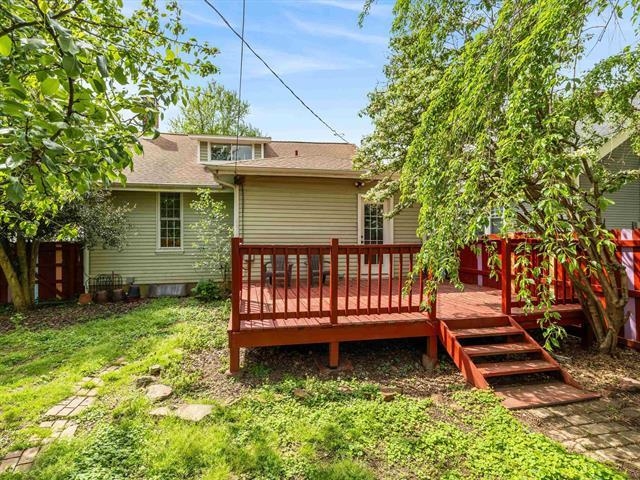 207 21st Street, Owensboro, Kentucky 42301, 4 Bedrooms Bedrooms, ,1 BathroomBathrooms,Single Family Residence,For Sale,21st Street,92269