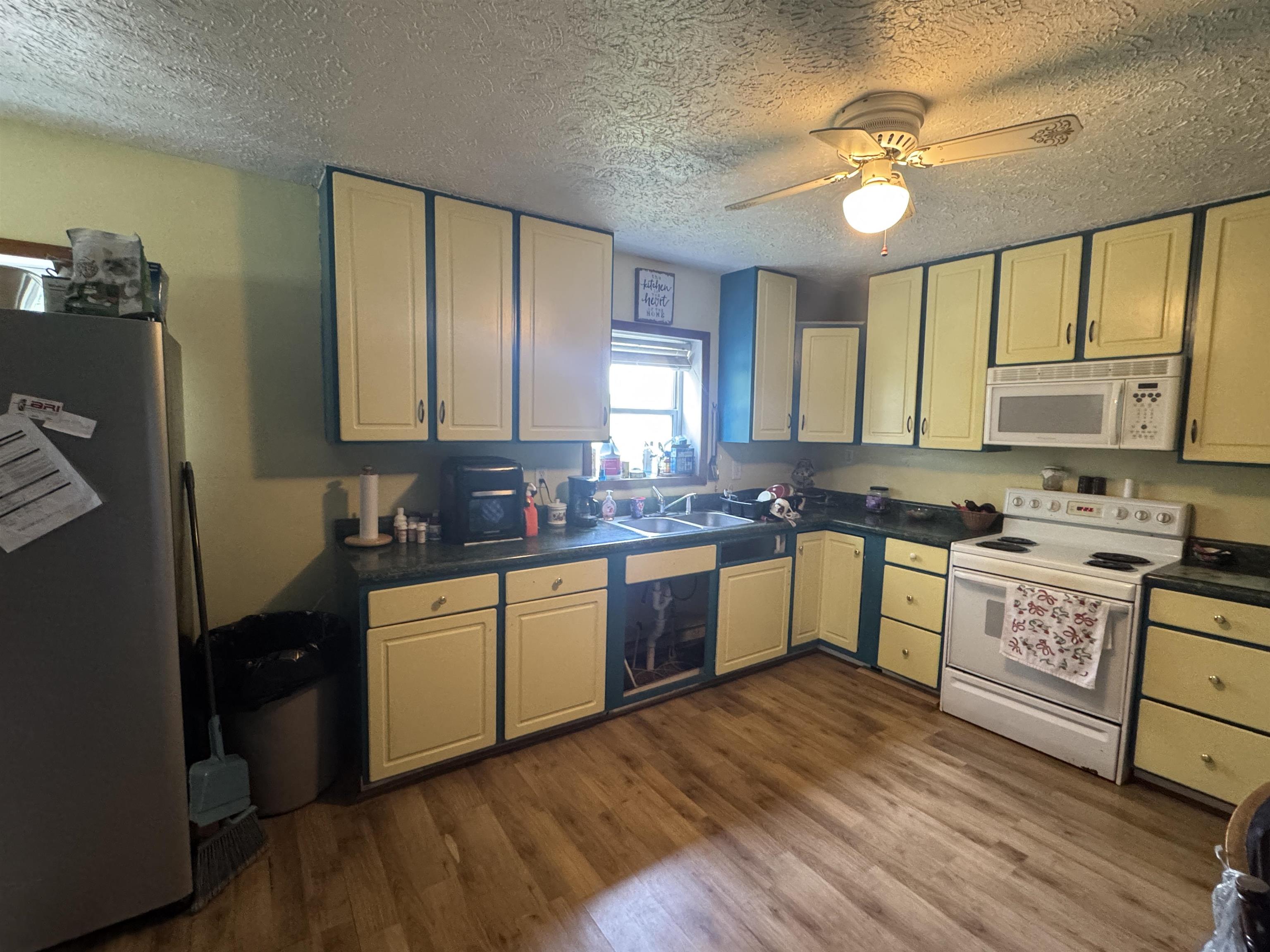 14512 Old State Road 37, Tell City, Indiana 47586, 3 Bedrooms Bedrooms, ,1 BathroomBathrooms,Single Family Residence,For Sale,Old State Road 37,92270