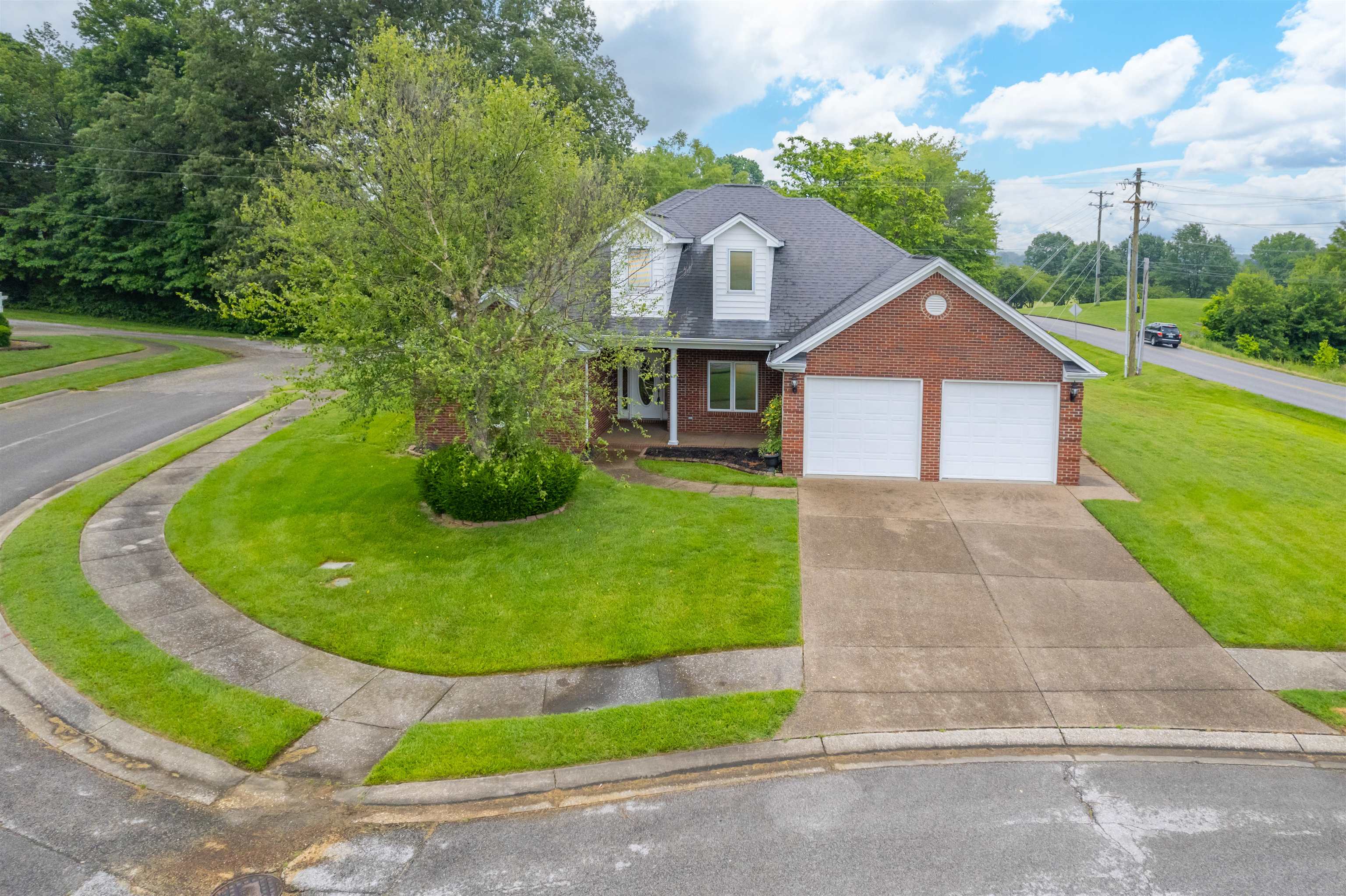 4591 Bridle Ridge Court, Owensboro, Kentucky 42303, 3 Bedrooms Bedrooms, ,2 BathroomsBathrooms,Single Family Residence,For Sale,Bridle Ridge Court,92271