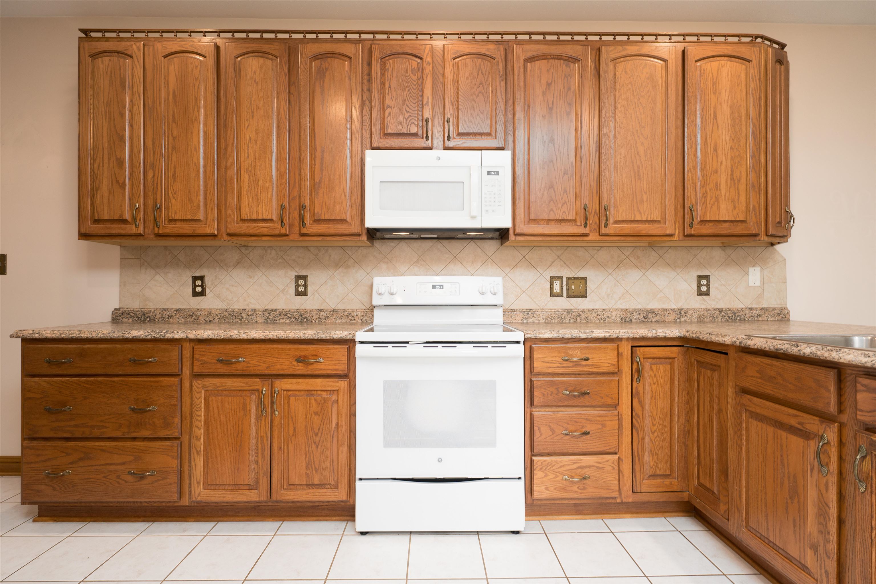4591 Bridle Ridge Court, Owensboro, Kentucky 42303, 3 Bedrooms Bedrooms, ,2 BathroomsBathrooms,Single Family Residence,For Sale,Bridle Ridge Court,92271