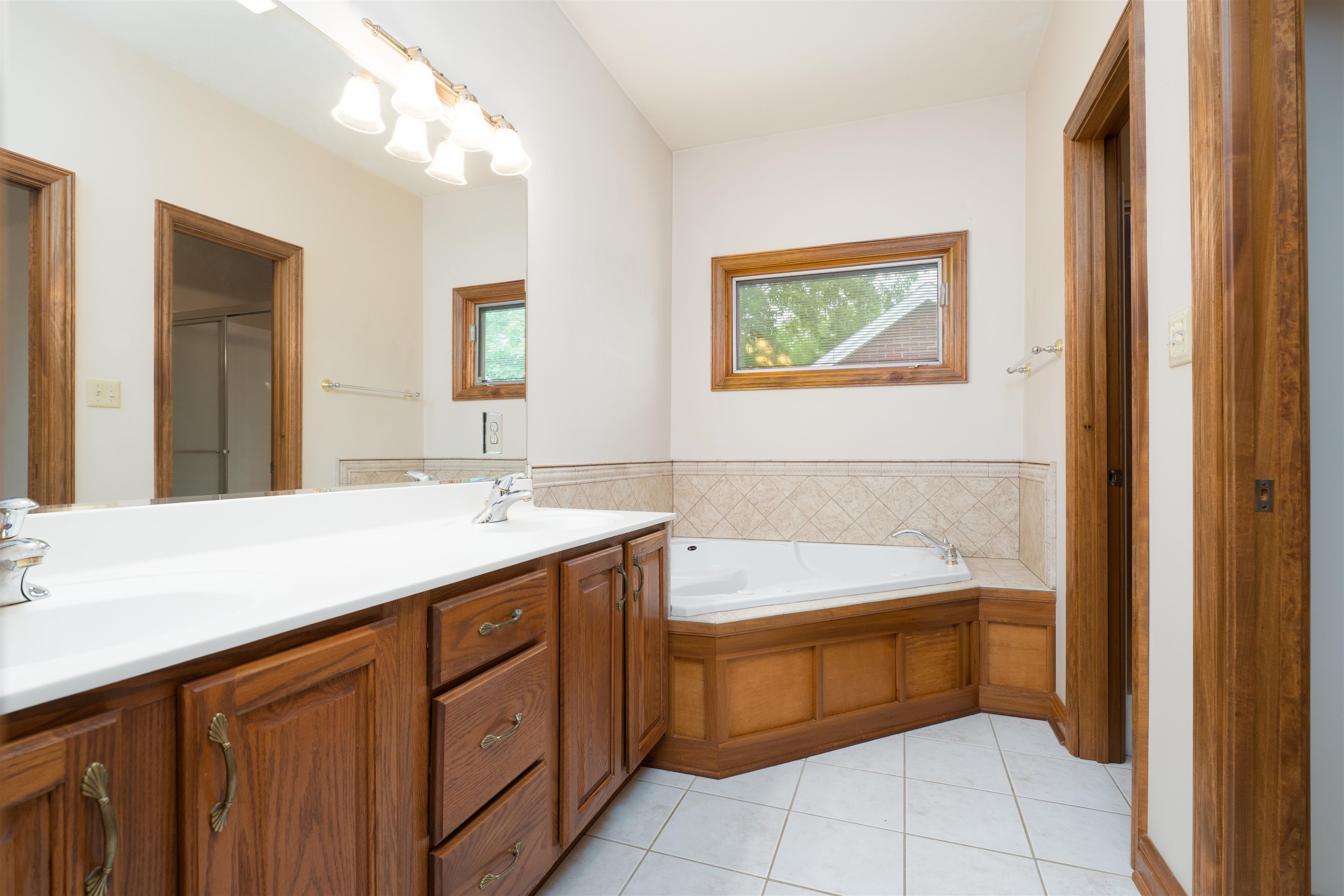 4591 Bridle Ridge Court, Owensboro, Kentucky 42303, 3 Bedrooms Bedrooms, ,2 BathroomsBathrooms,Single Family Residence,For Sale,Bridle Ridge Court,92271