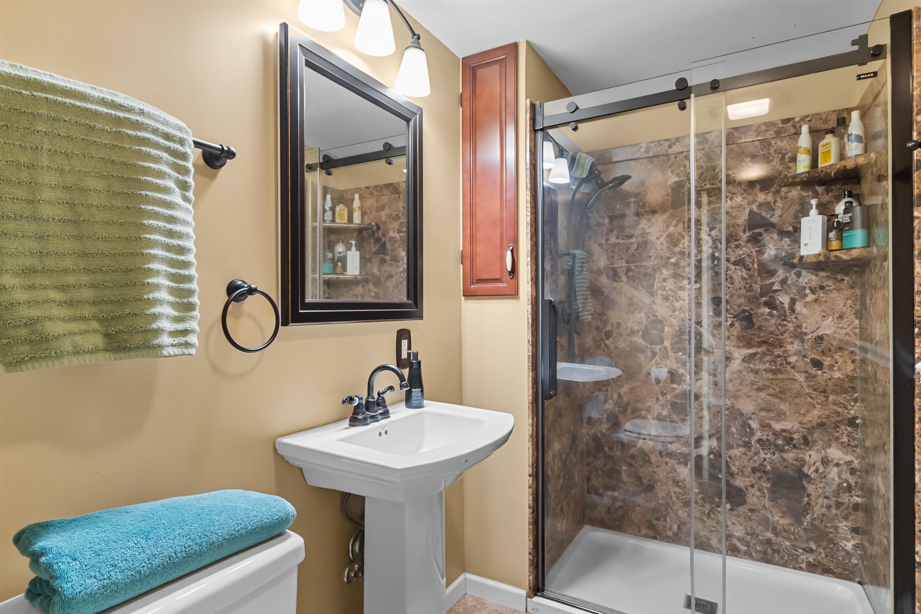 2611 Burton Rd., Utica, Kentucky 42376, 3 Bedrooms Bedrooms, ,2 BathroomsBathrooms,Single Family Residence,For Sale,Burton Rd.,92272